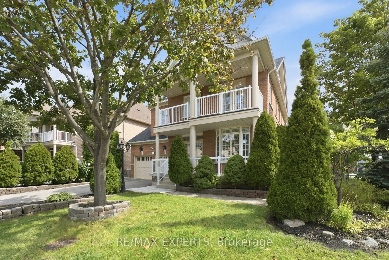 1 Cetona Avenue
