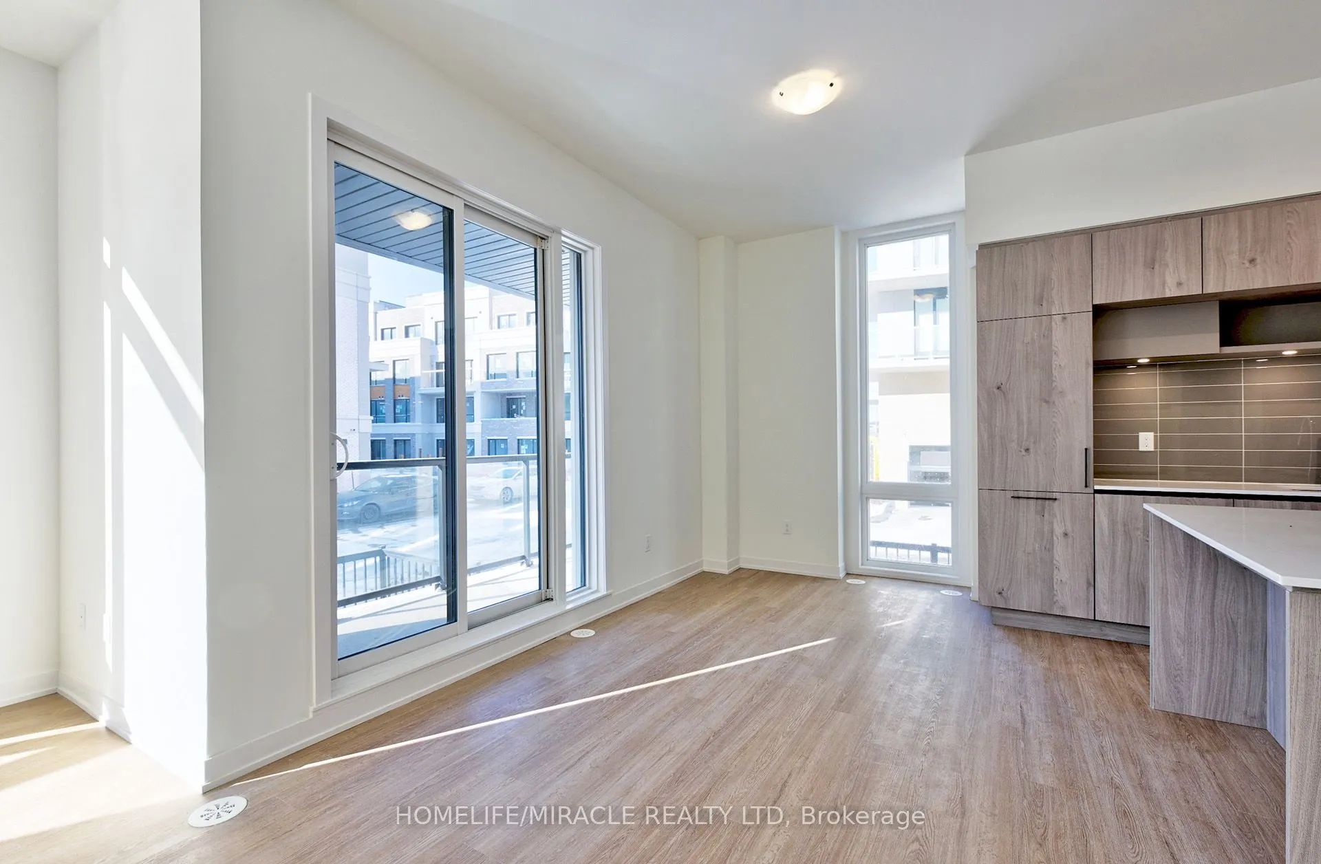 8 David Eyer Road #1221