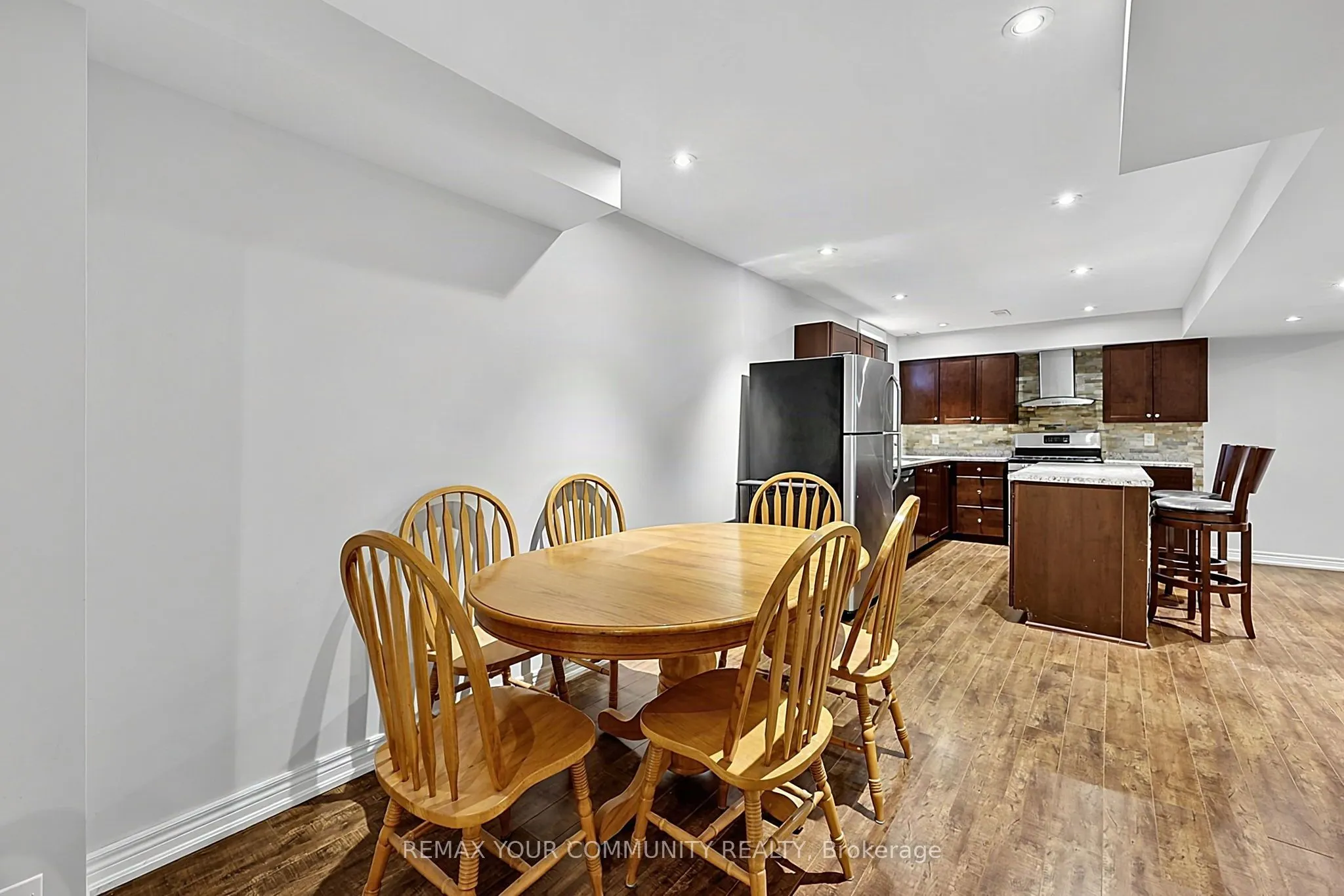 161 Richardson Crescent