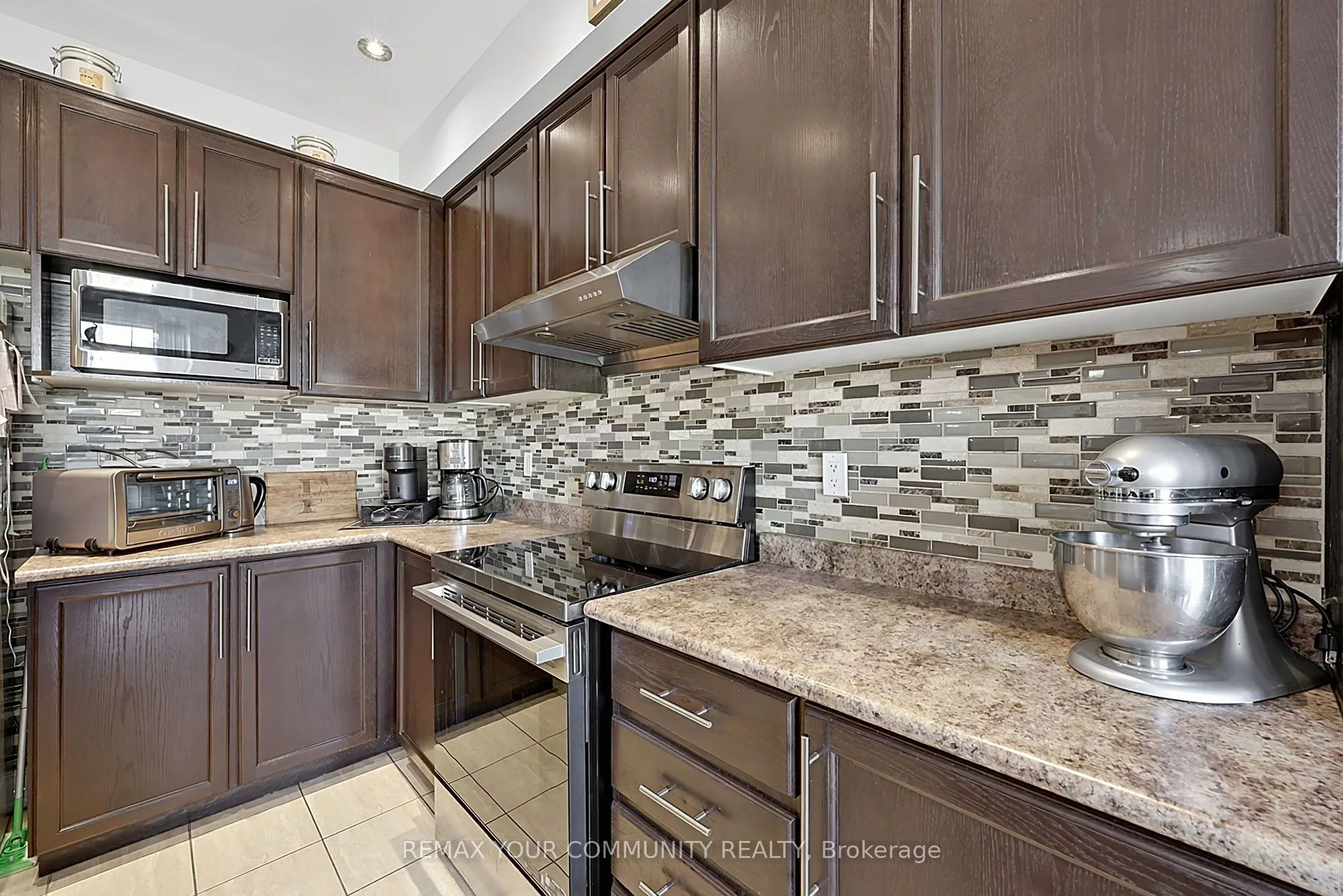 161 Richardson Crescent