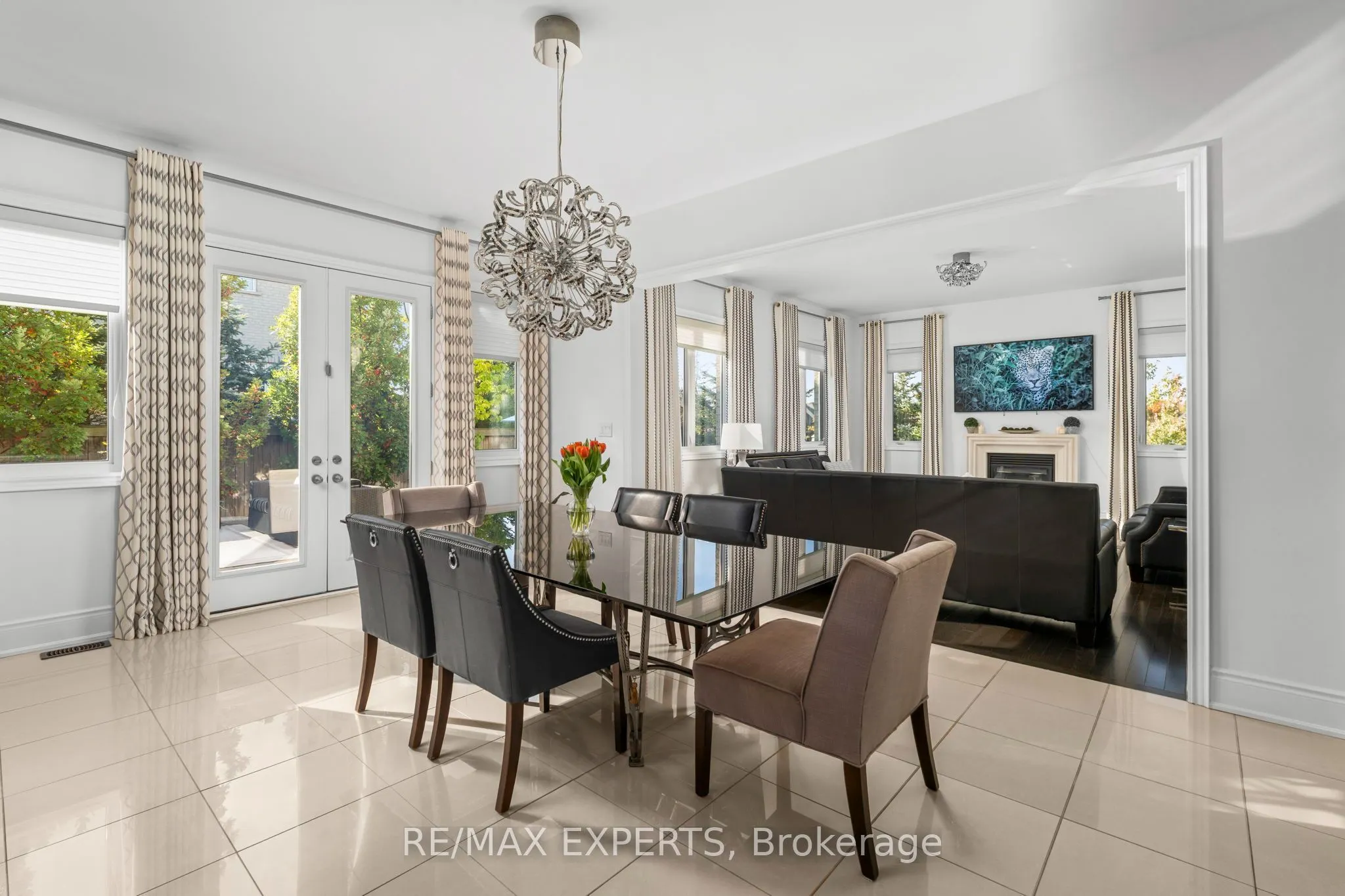 16 Thomas Noble Court