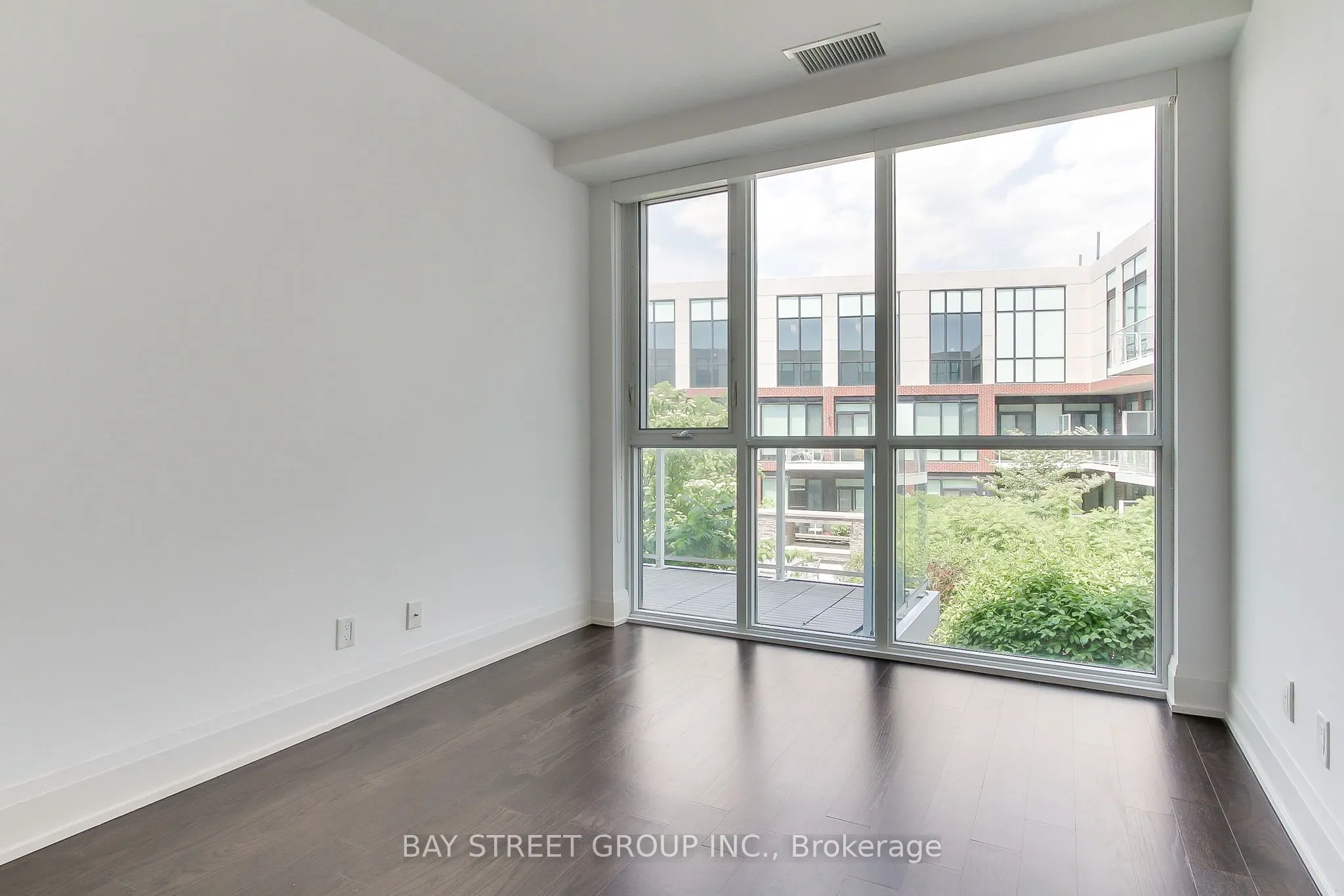 20 Fred Varley Drive #312