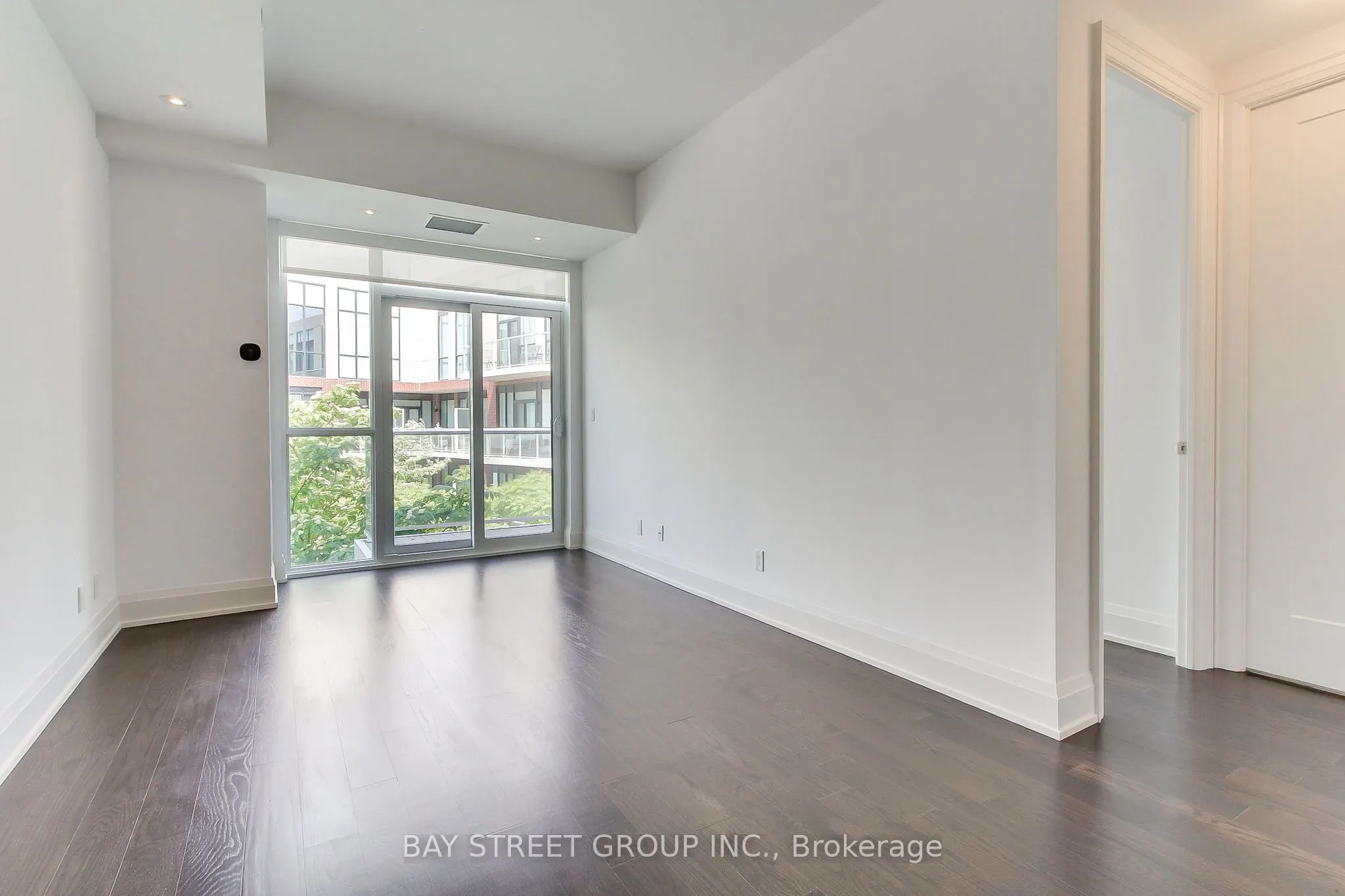 20 Fred Varley Drive #312