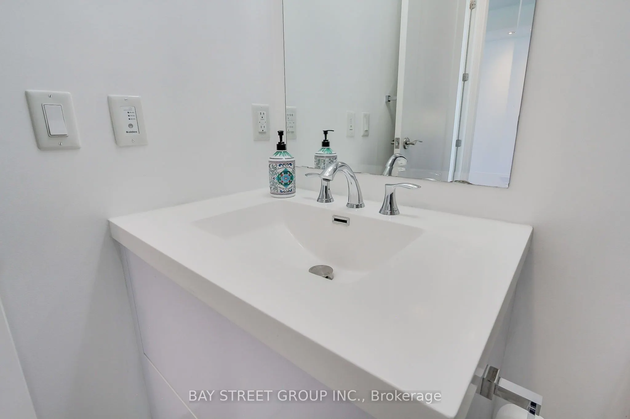 20 Fred Varley Drive #312