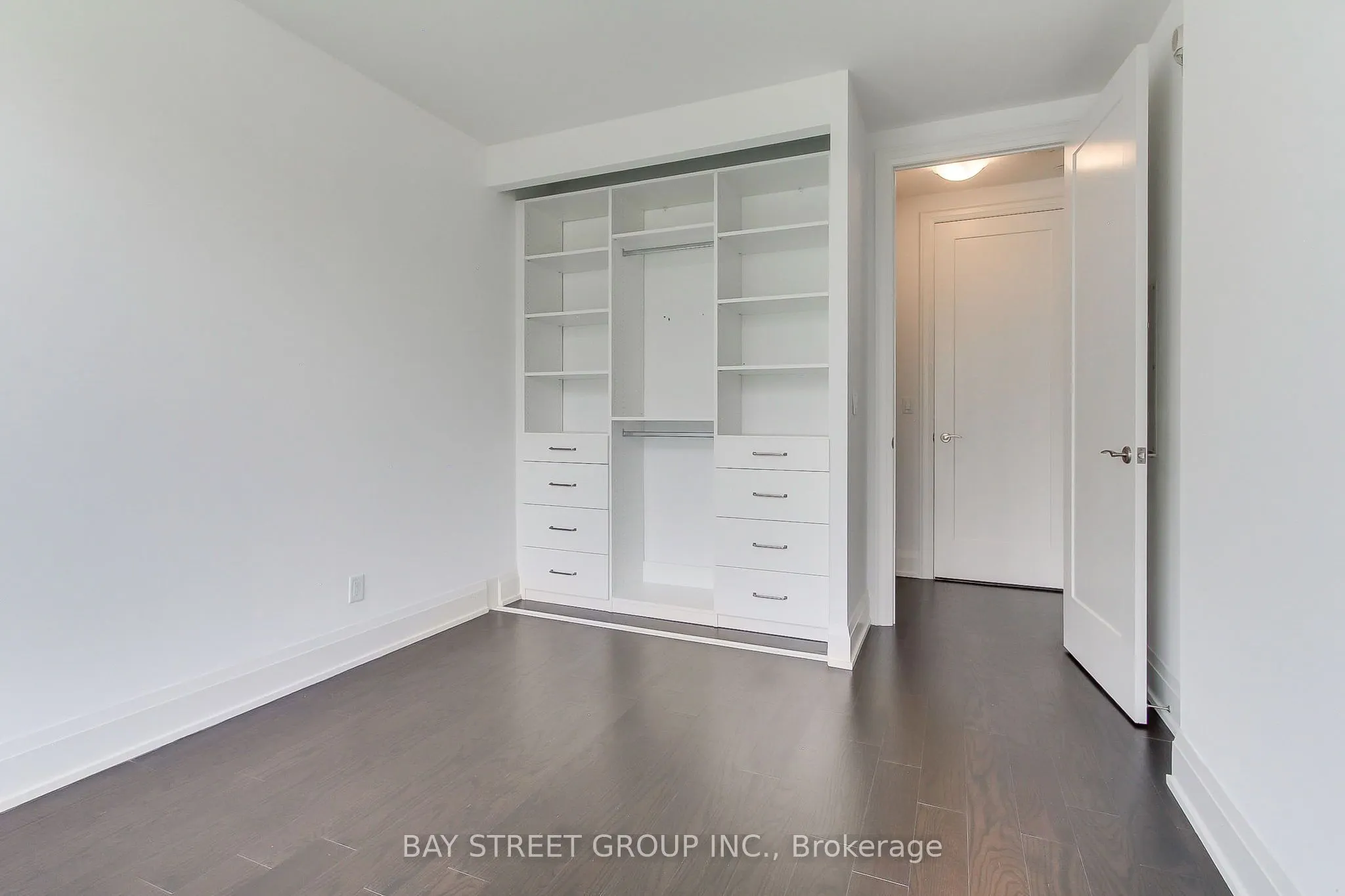 20 Fred Varley Drive #312