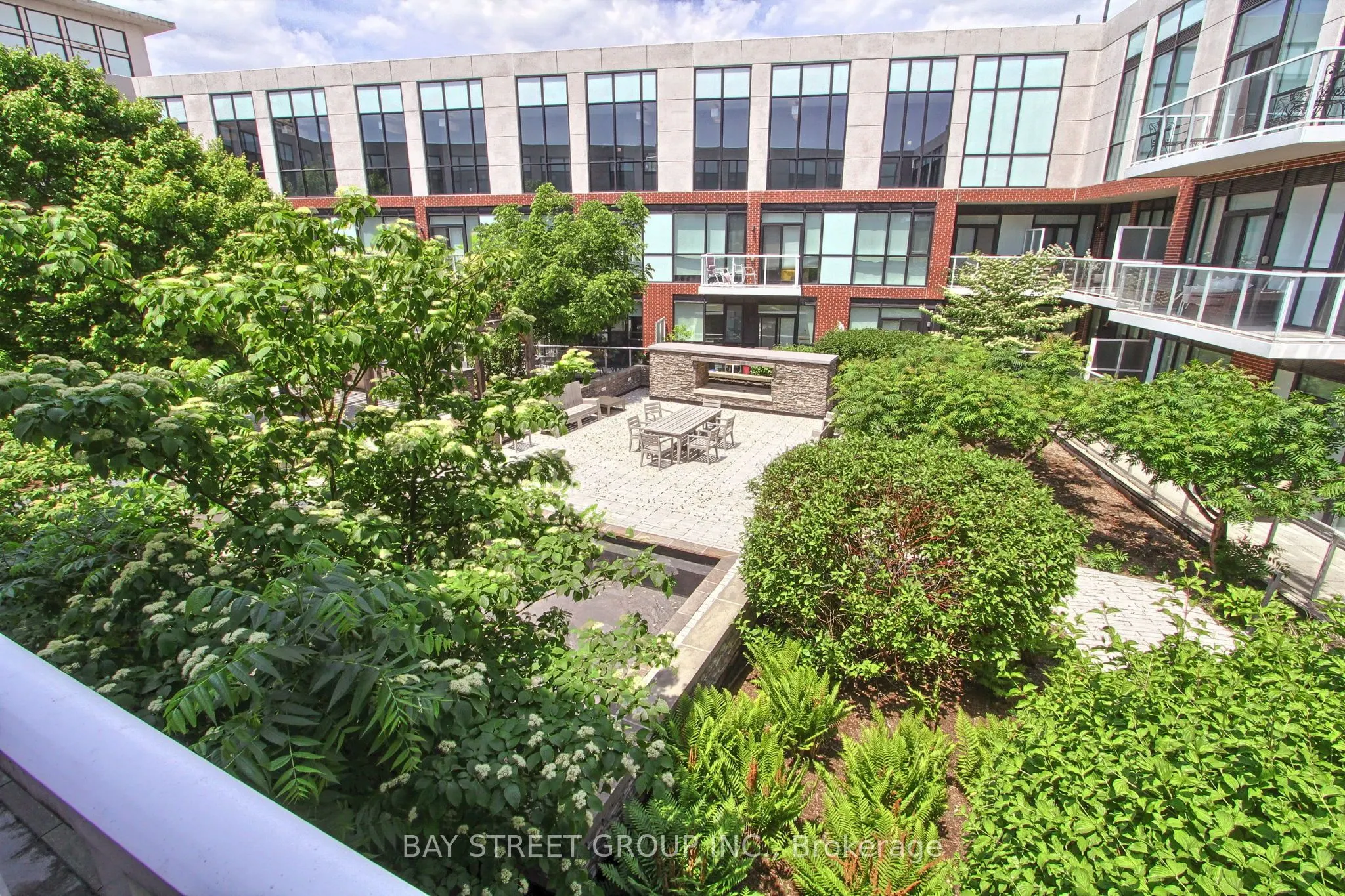 20 Fred Varley Drive #312