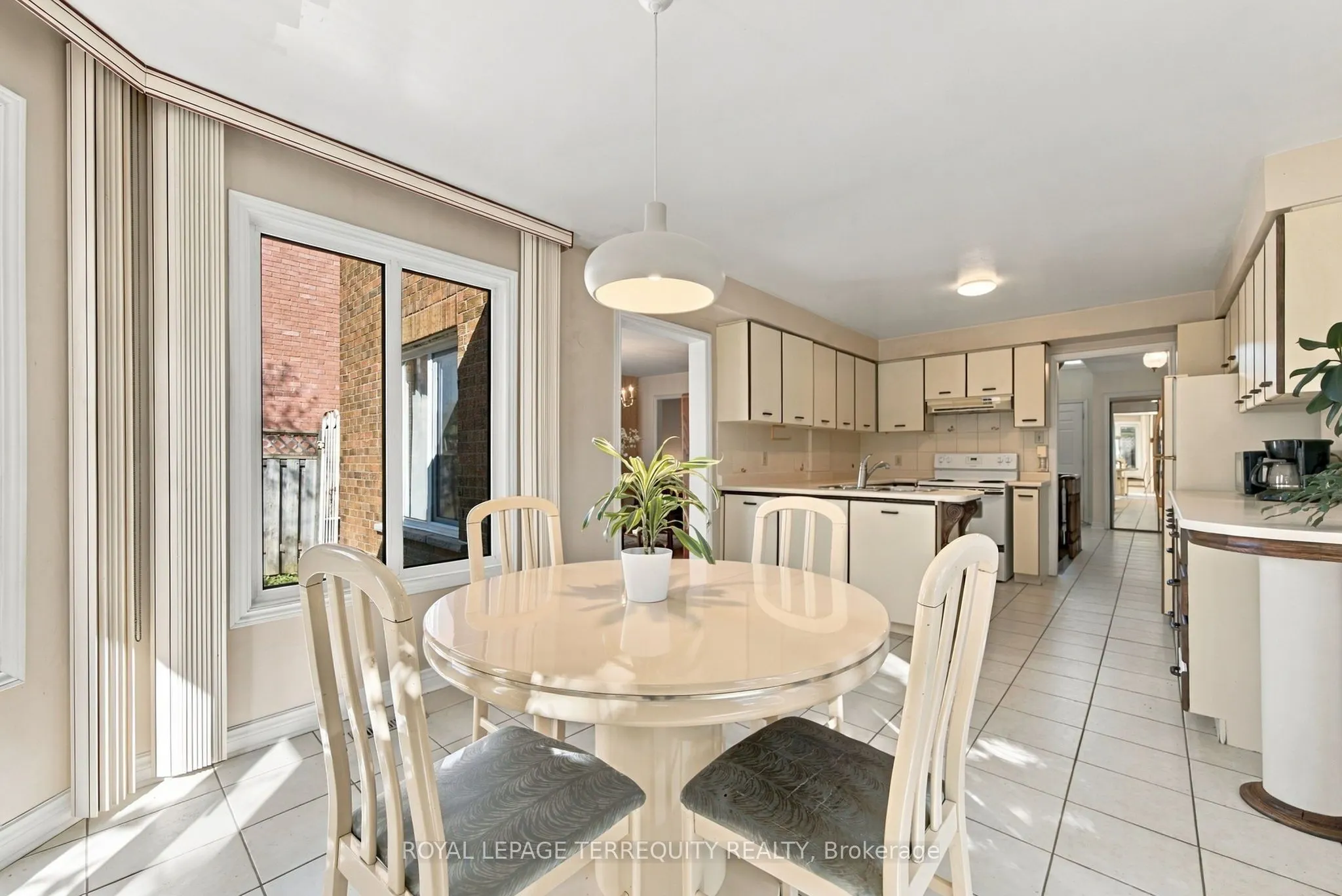 8 Mallory Avenue