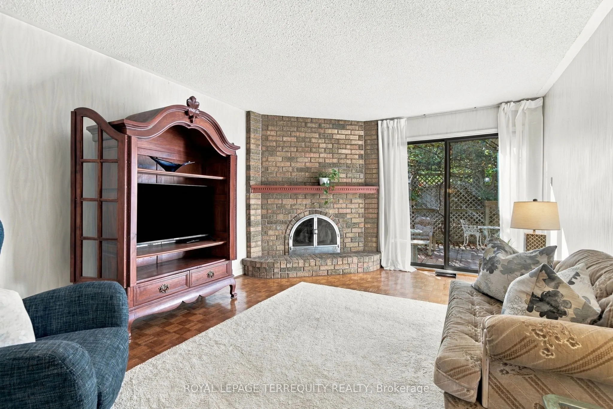 8 Mallory Avenue