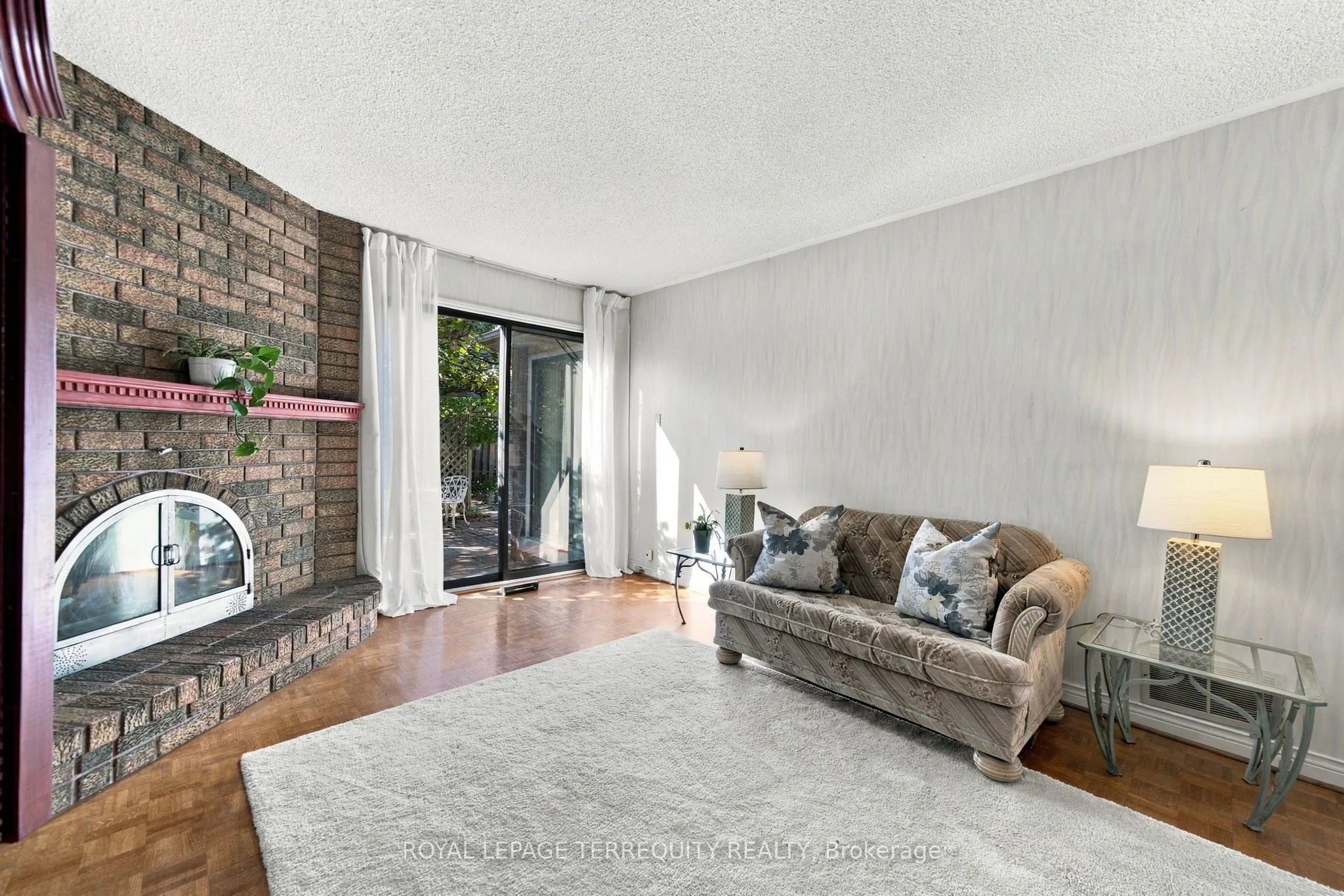 8 Mallory Avenue