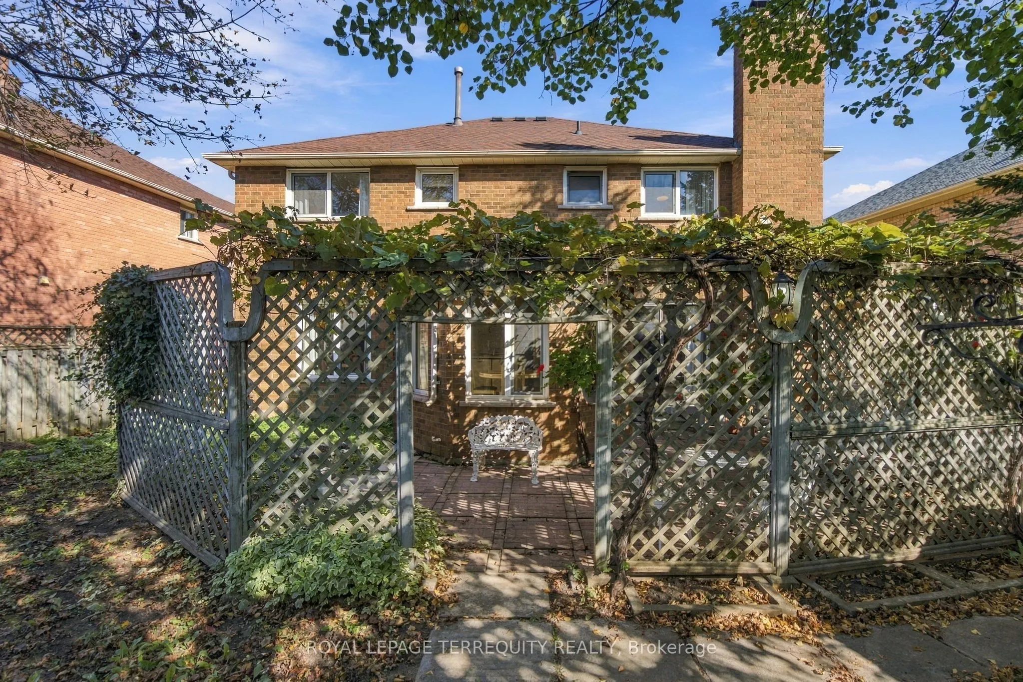 8 Mallory Avenue