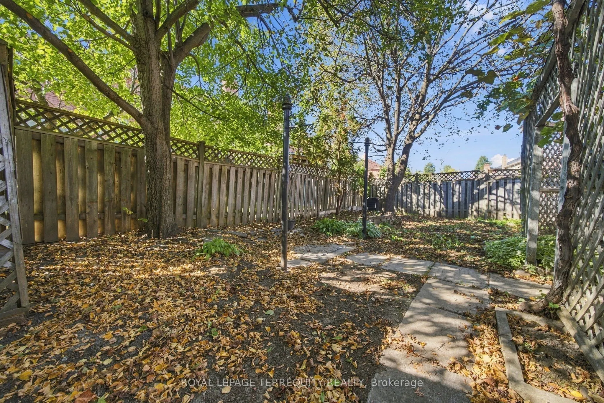 8 Mallory Avenue
