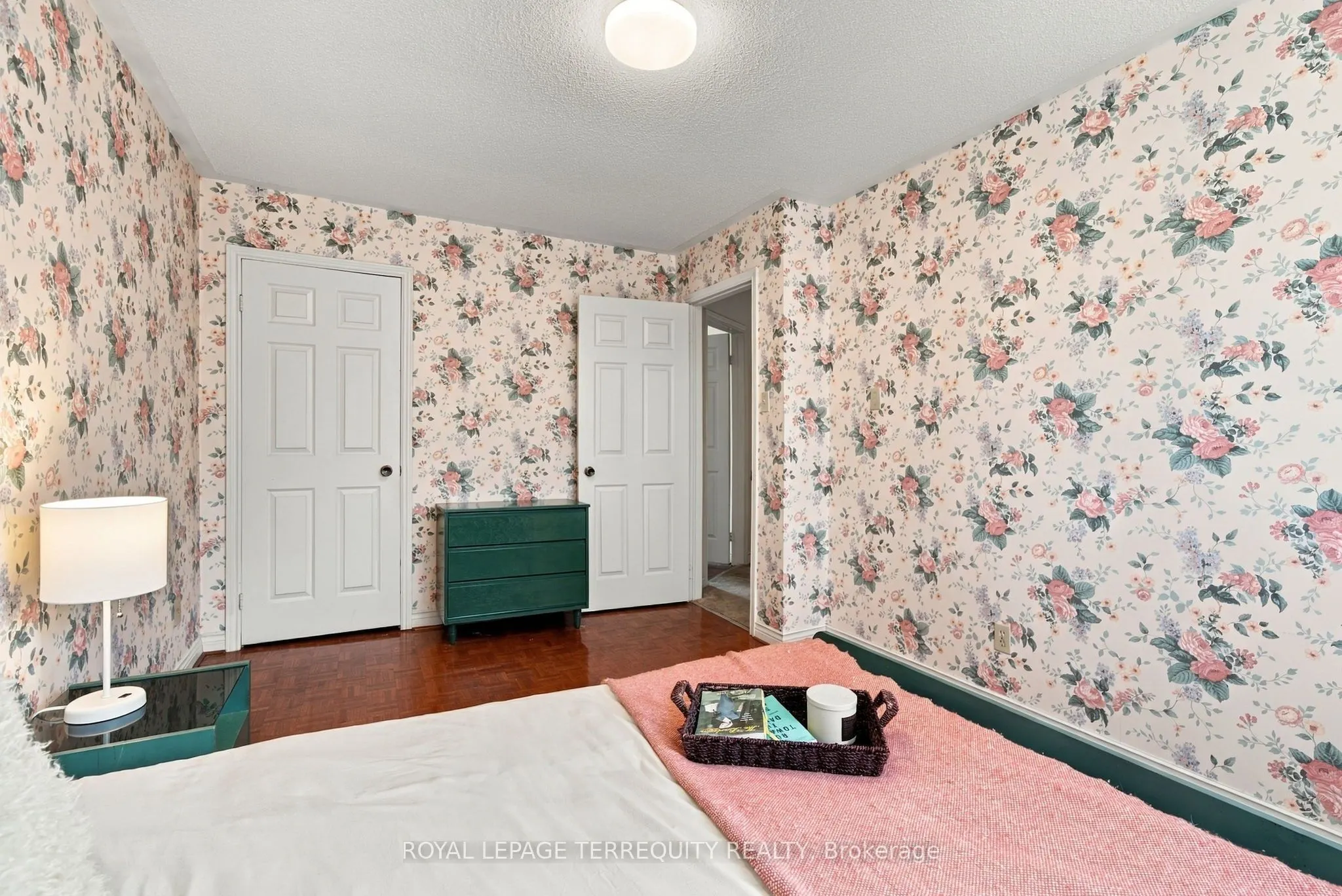 8 Mallory Avenue