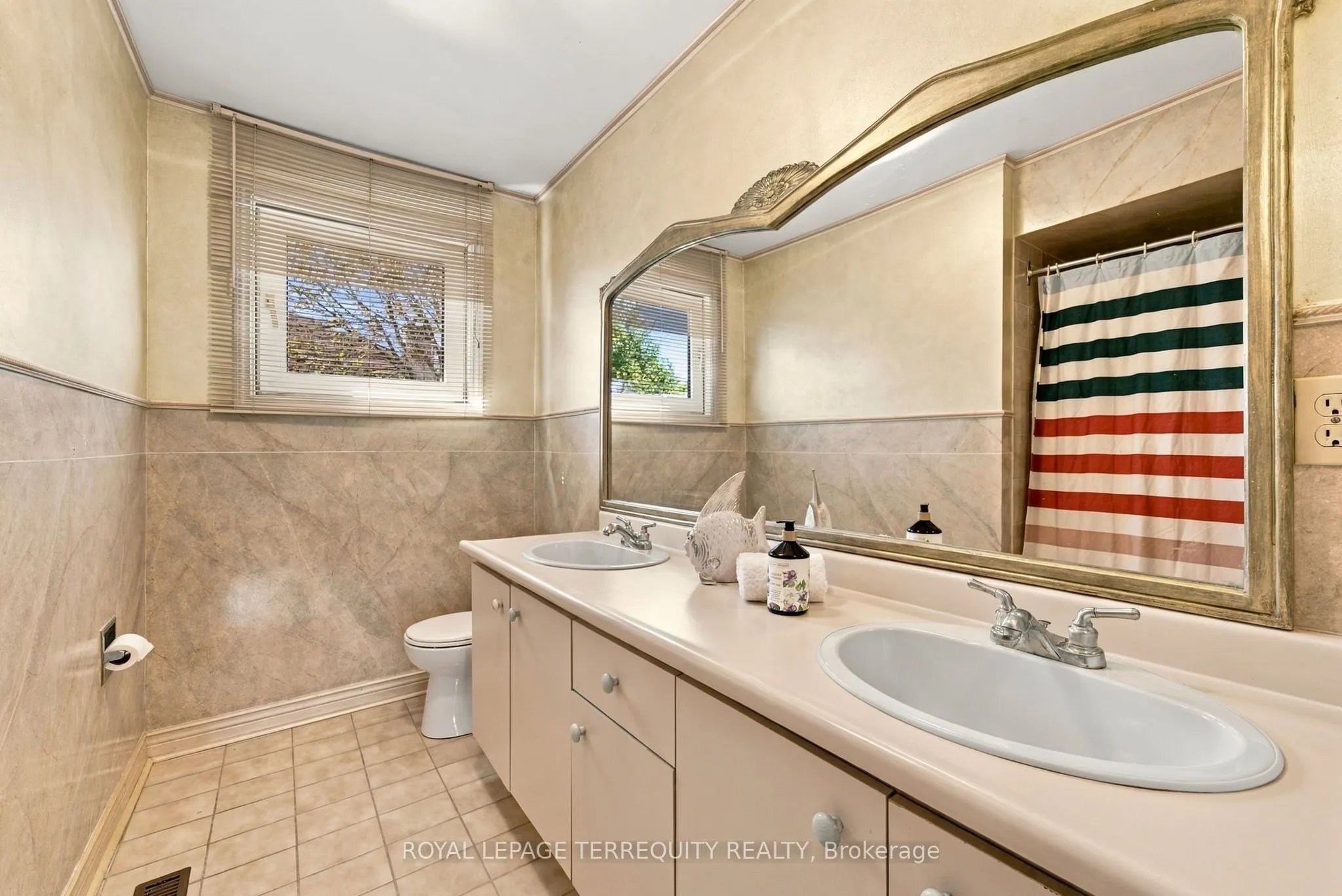 8 Mallory Avenue