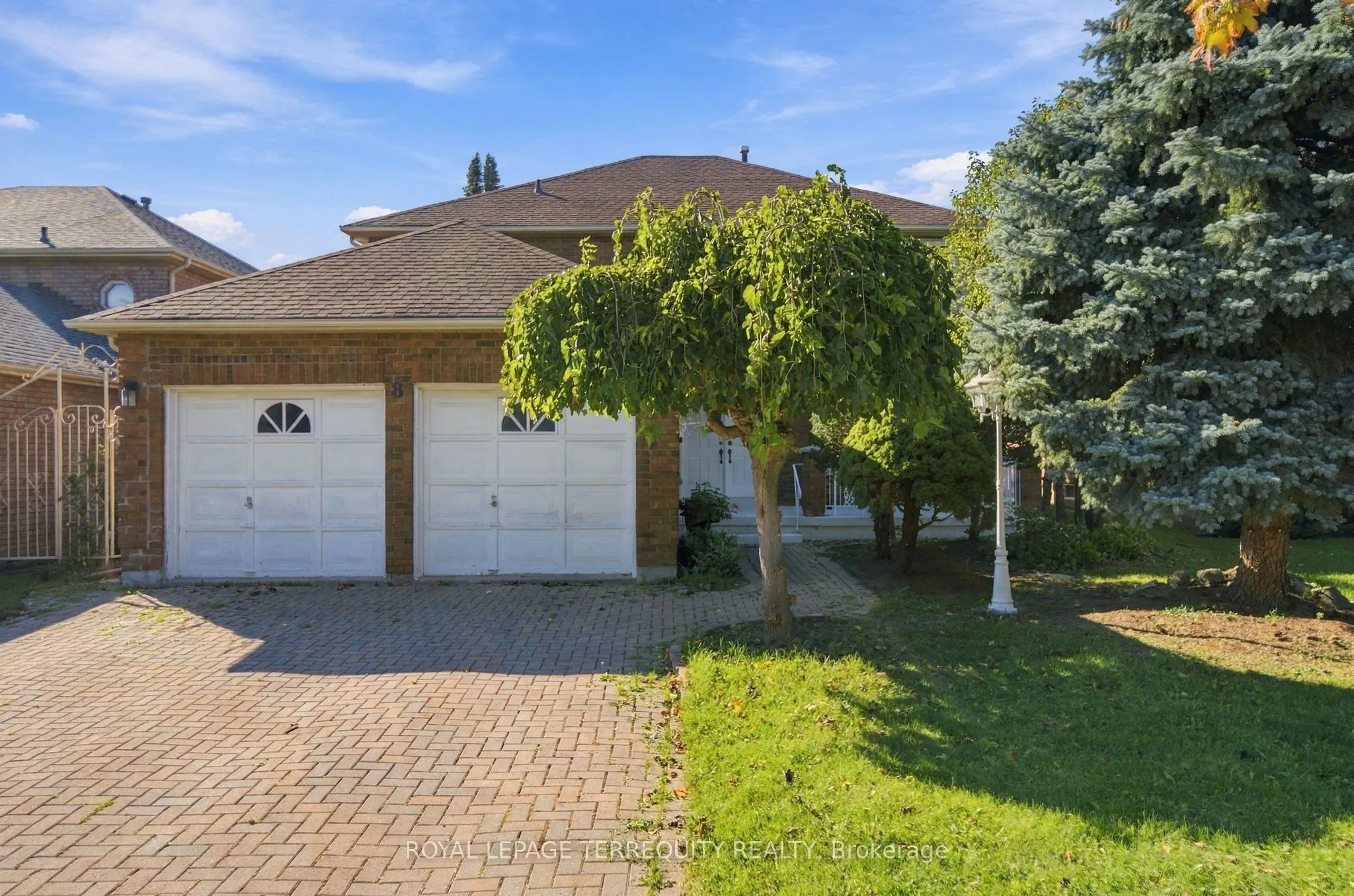 8 Mallory Avenue