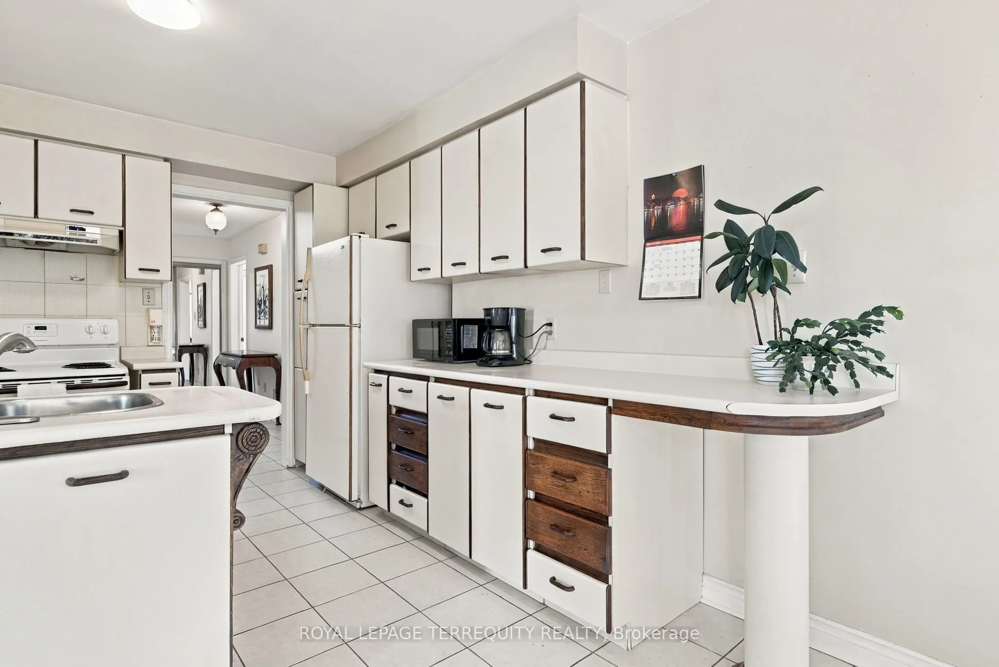 8 Mallory Avenue