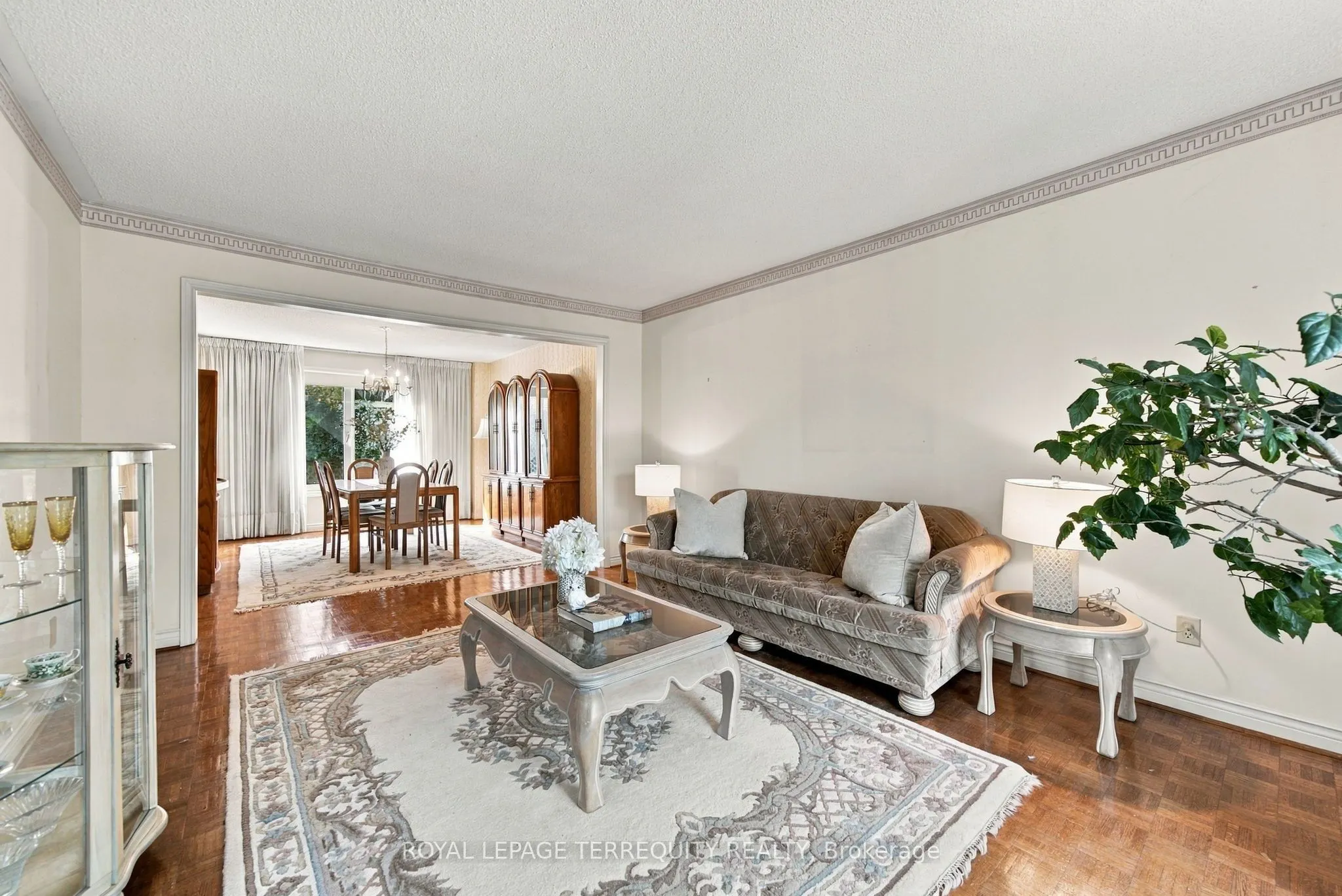8 Mallory Avenue