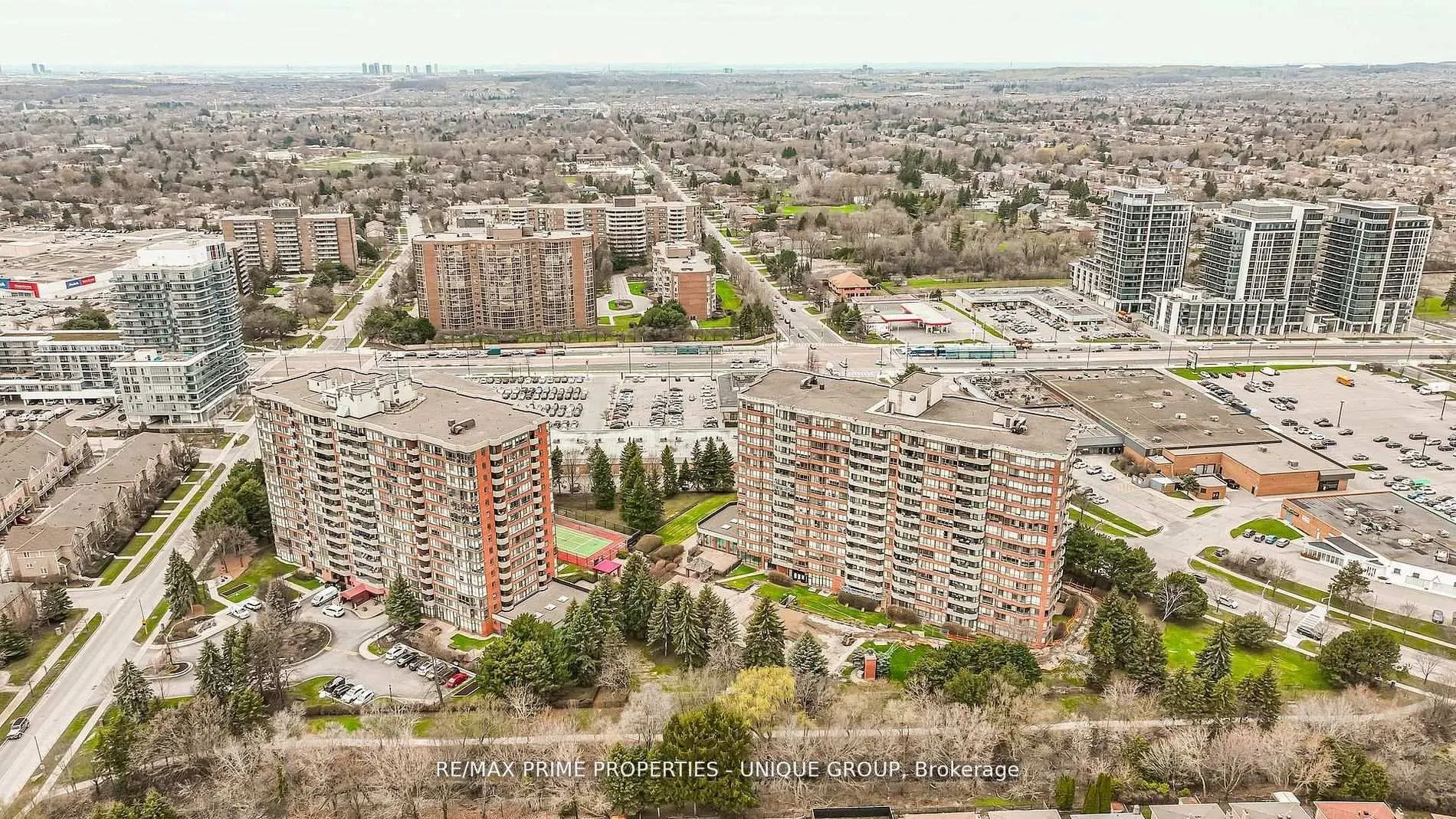 33 Weldrick Road E #209