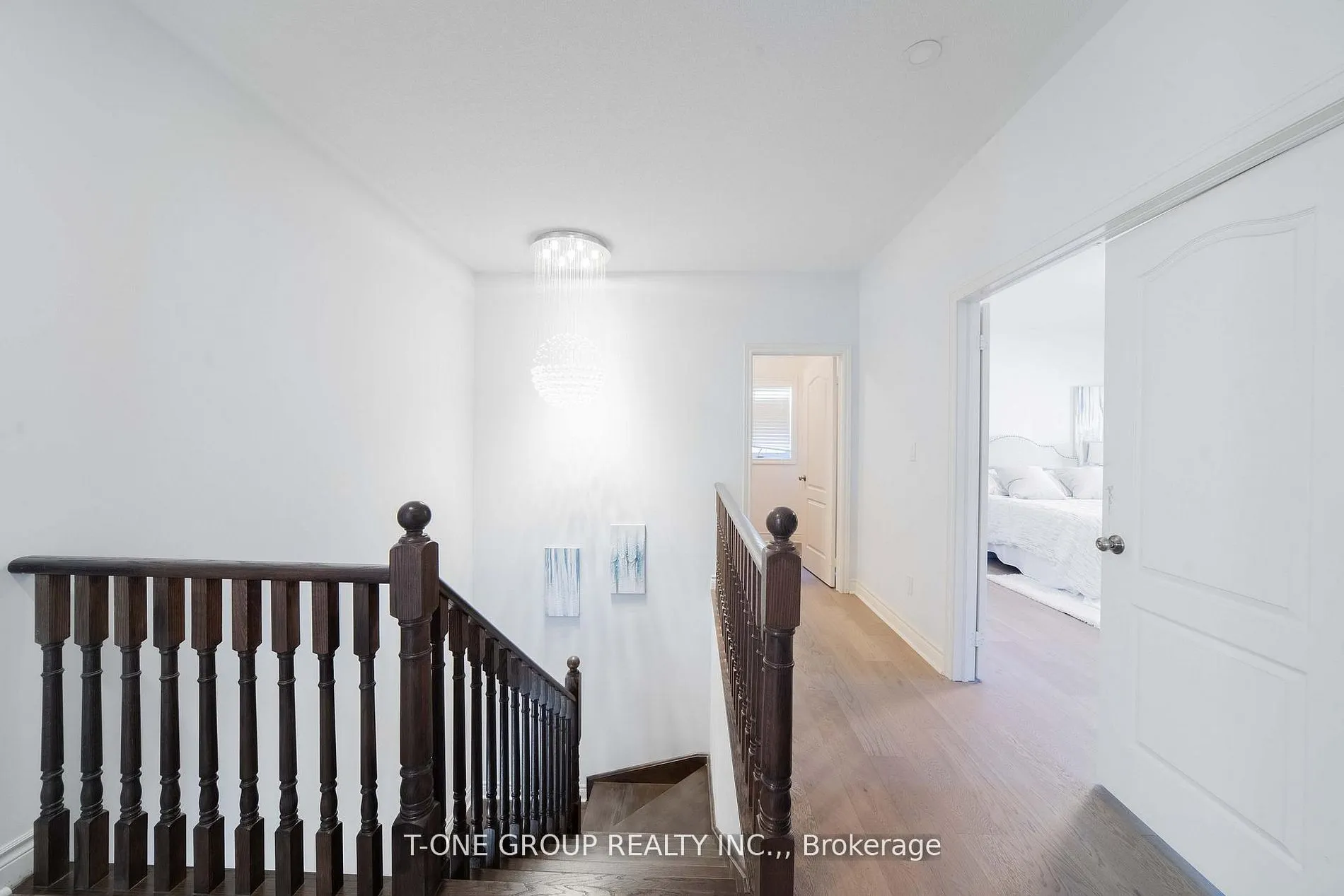 63 Ken Sinclair Crescent