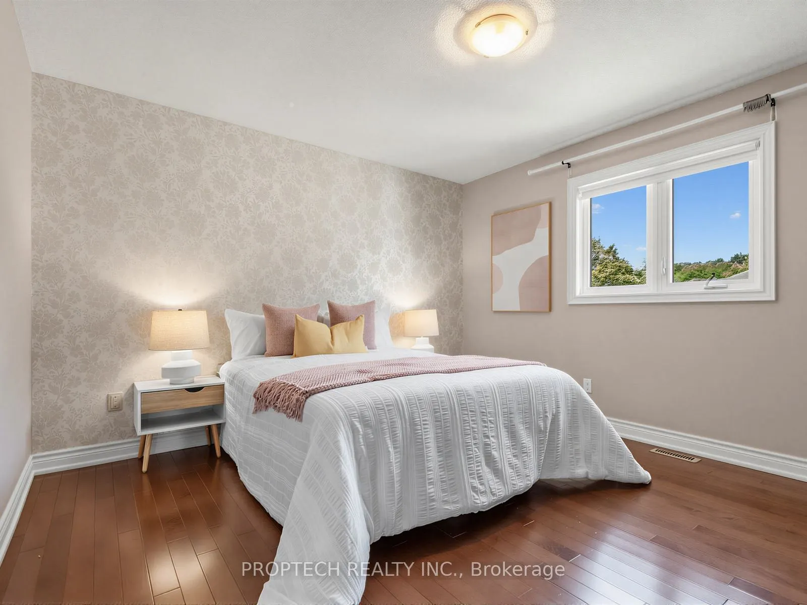 47 Topham Crescent