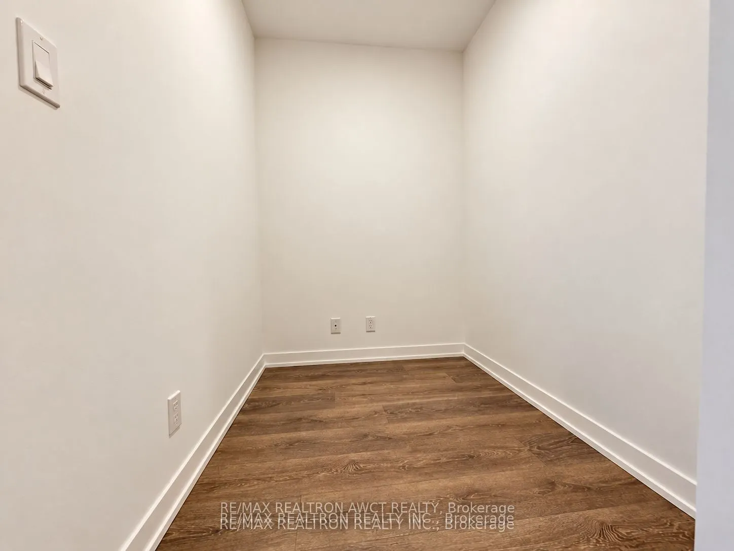 7950 Bathurst Street #525