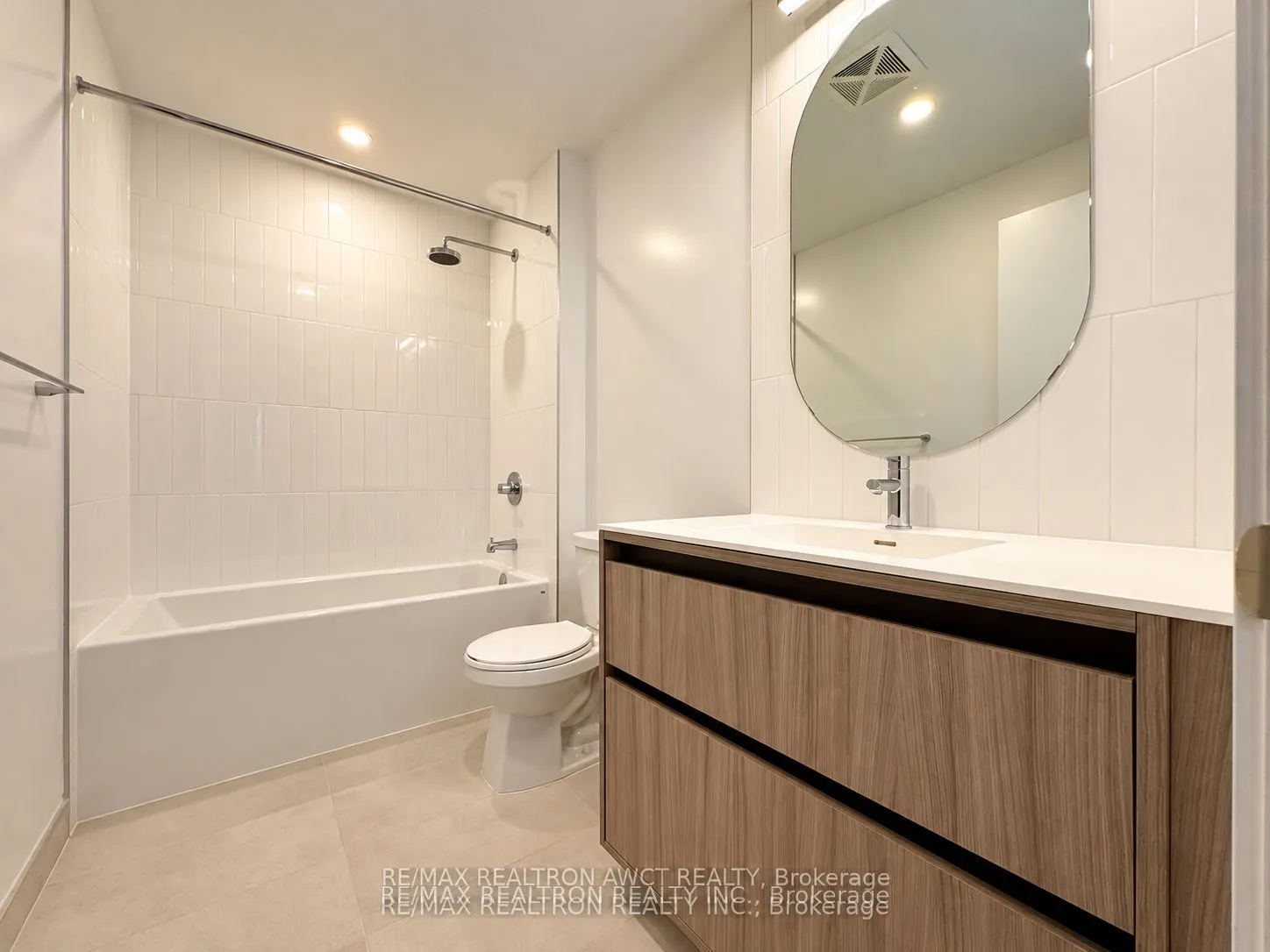 7950 Bathurst Street #525