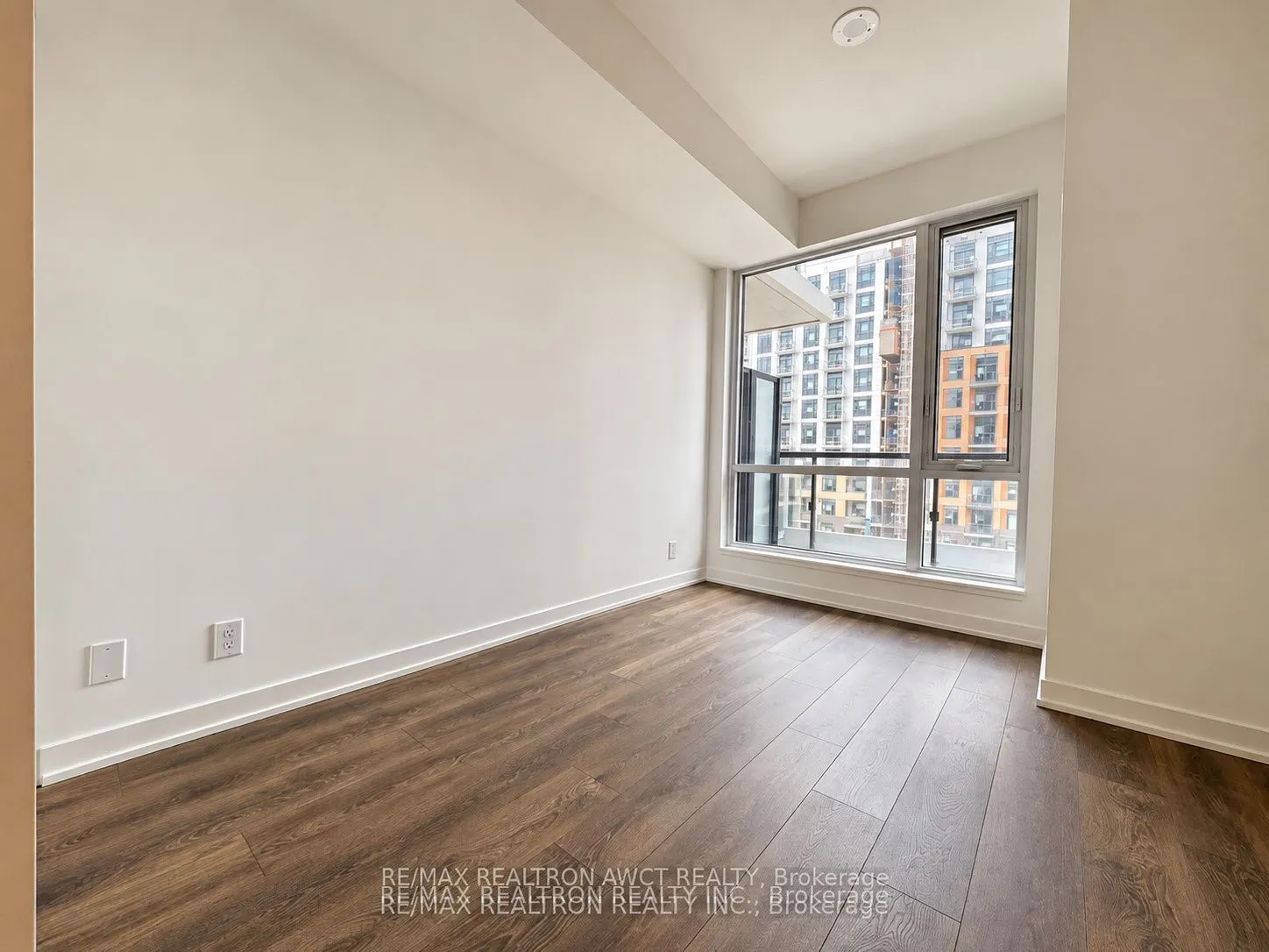 7950 Bathurst Street #525