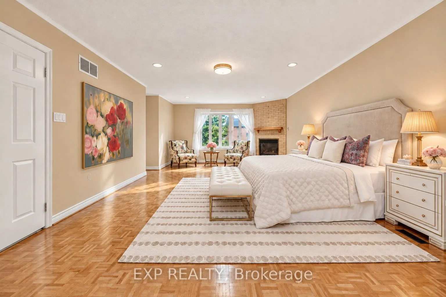 2 Shallmar Gardens