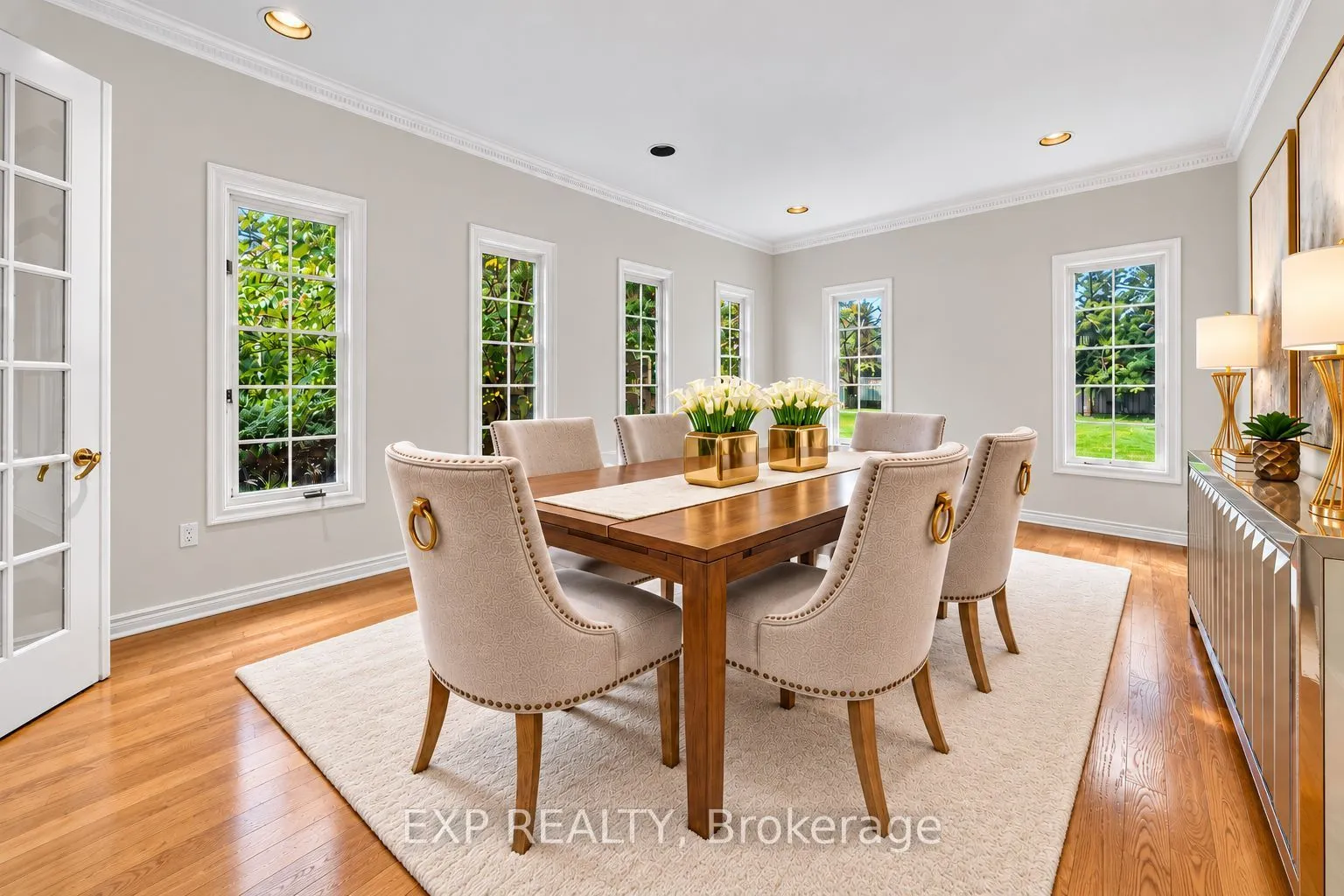2 Shallmar Gardens