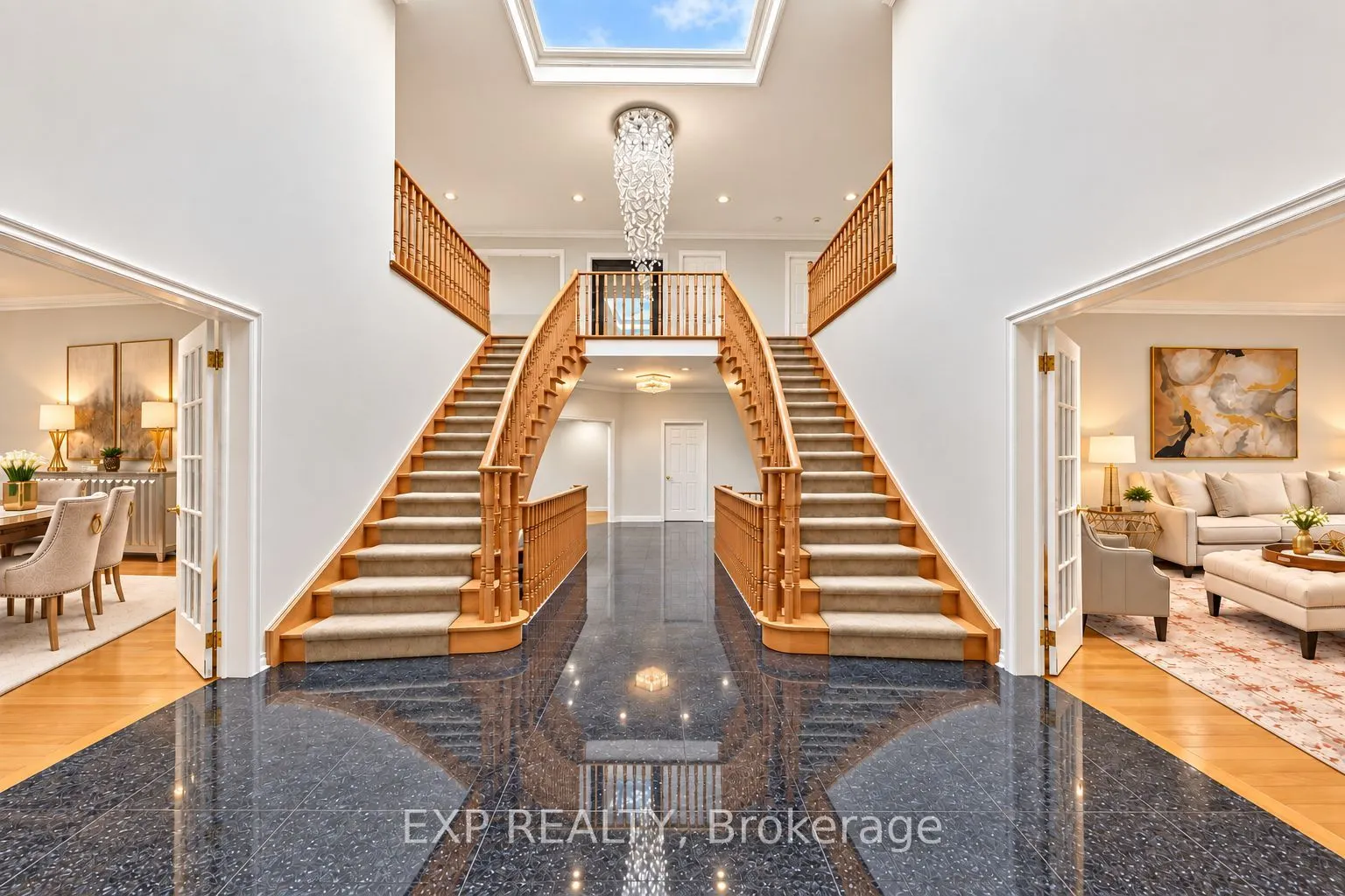 2 Shallmar Gardens