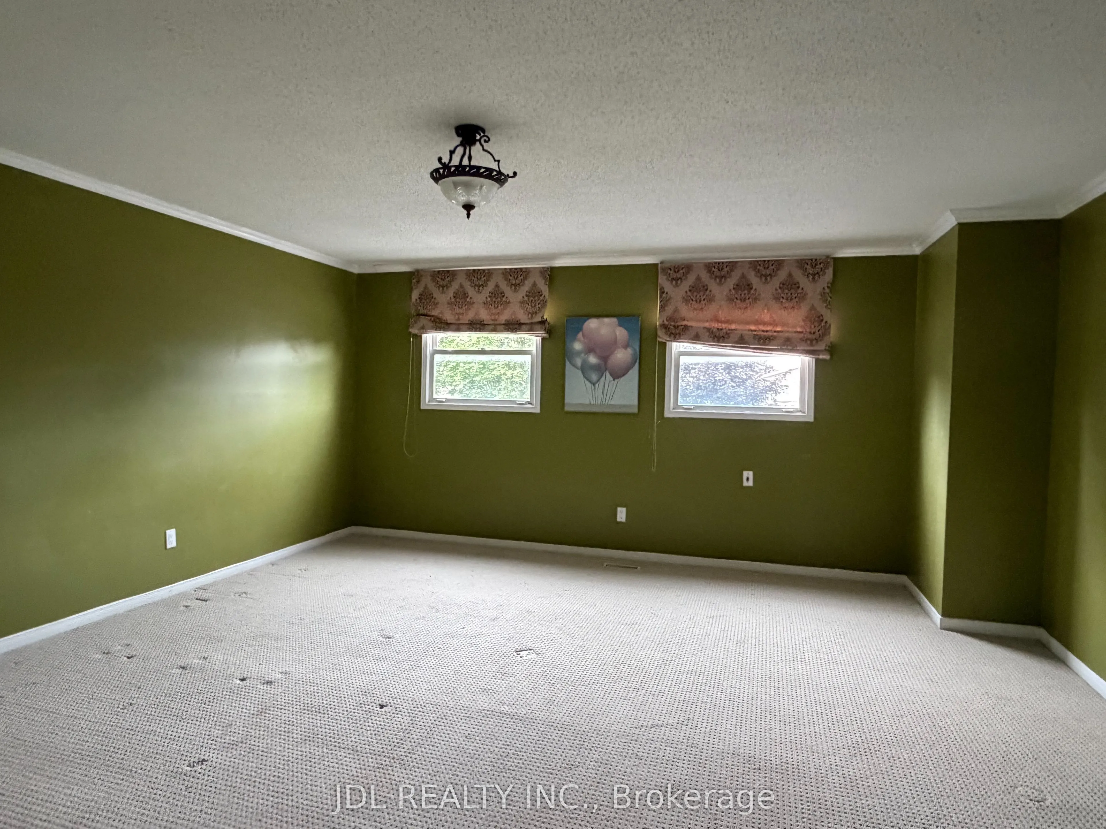 87 Strathmore Drive