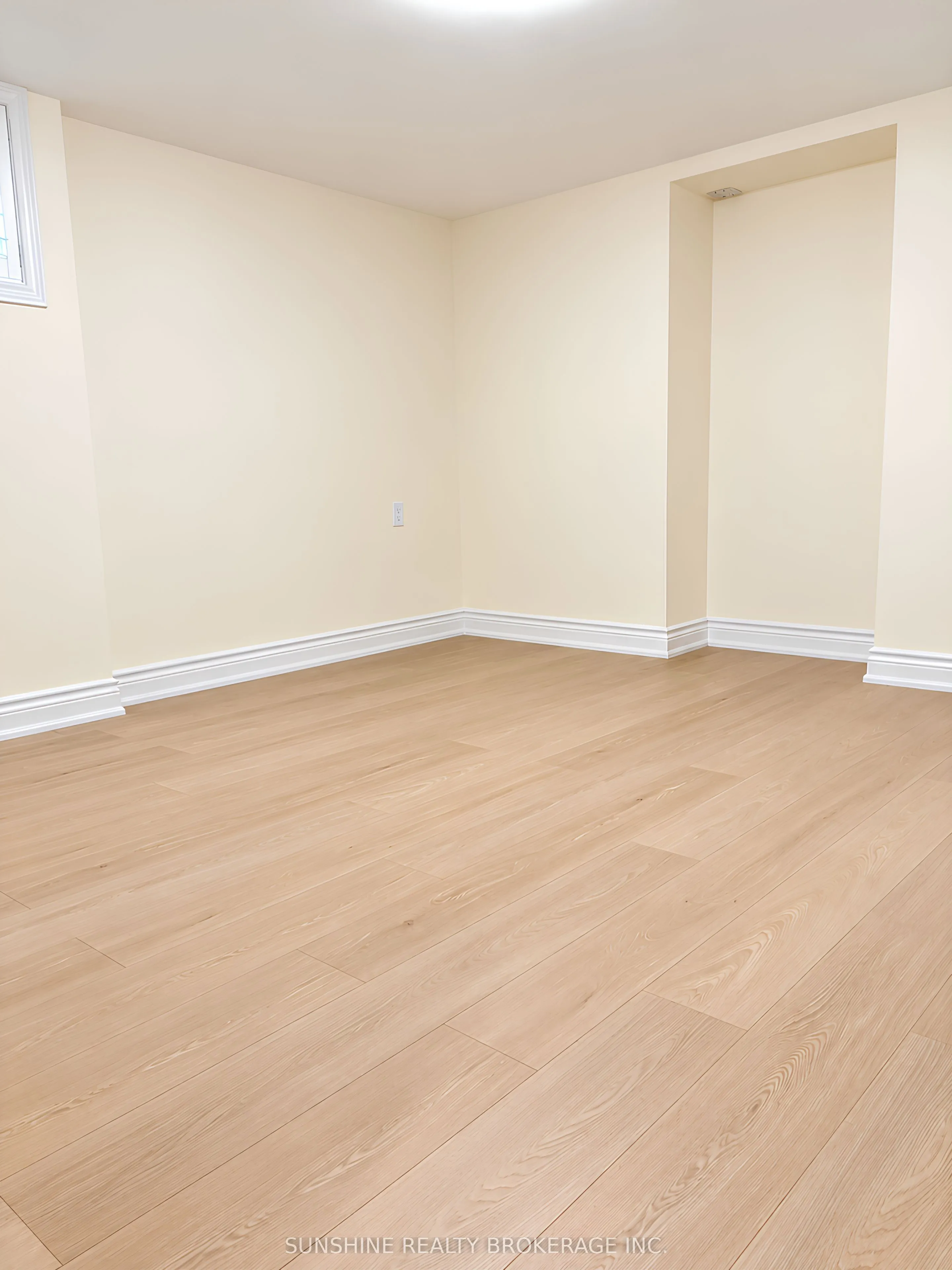 37 Bowhill Drive #Walk-Out Basement
