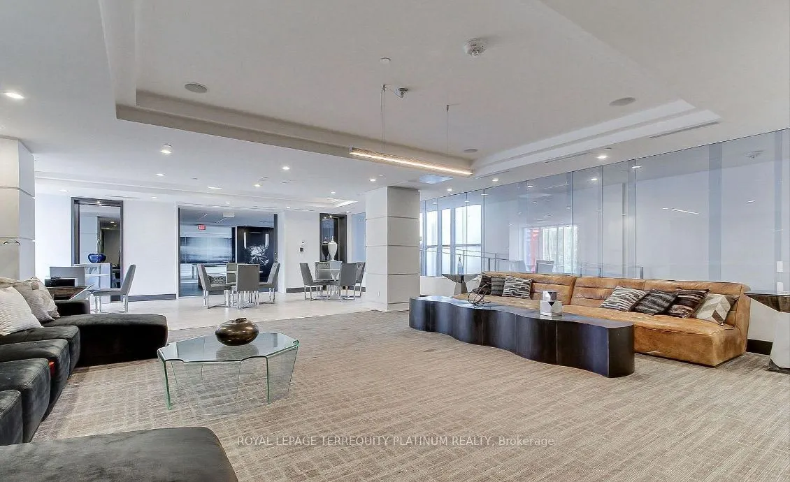 9471 Yonge Street #502