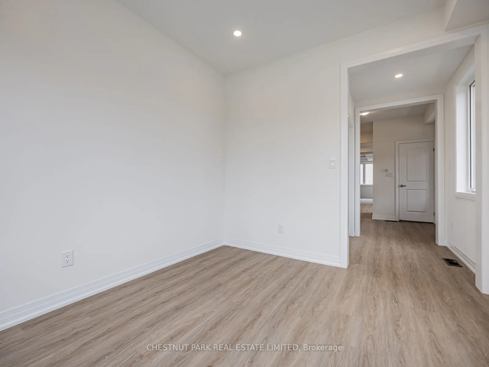 41 Robert Eaton Avenue