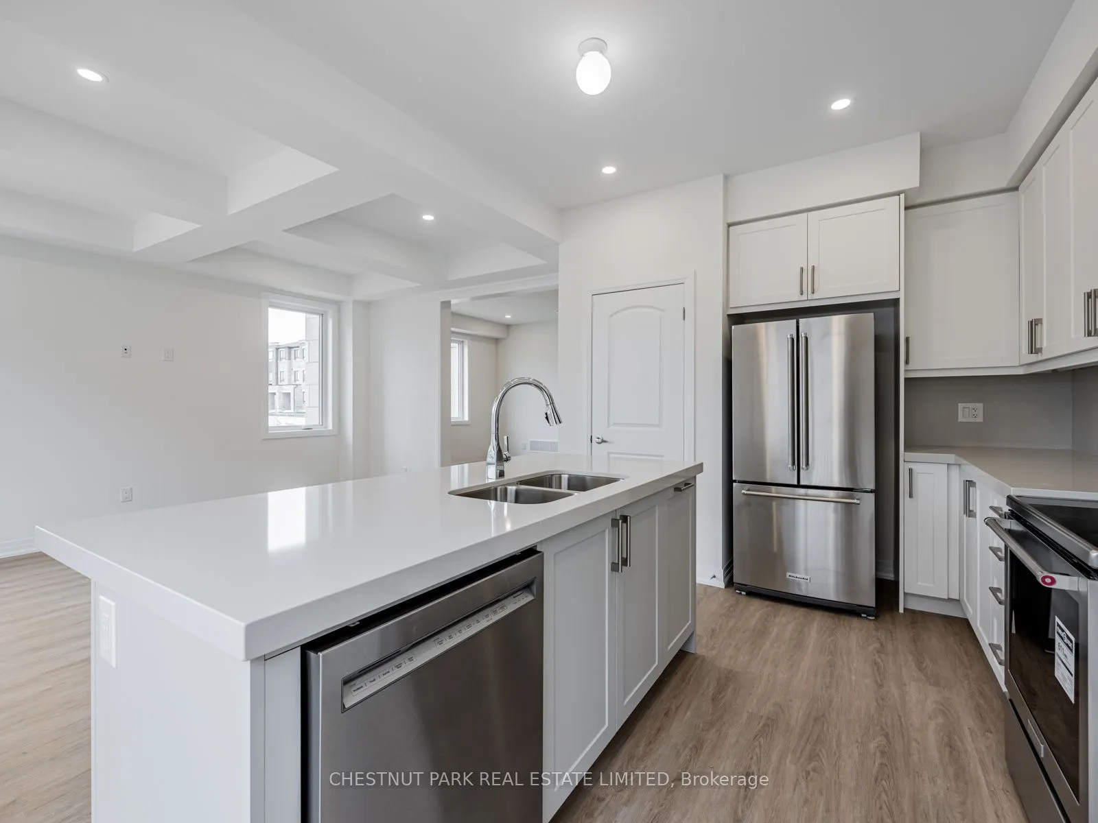 41 Robert Eaton Avenue