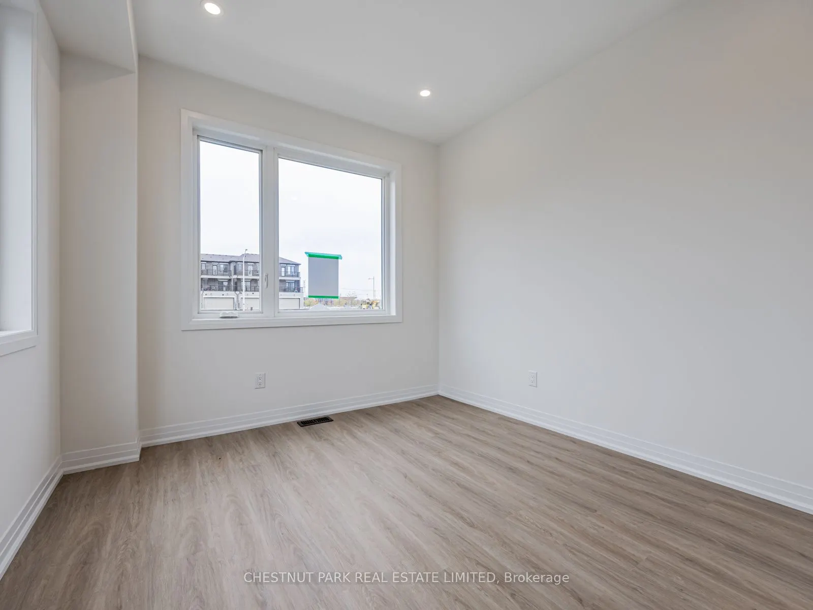 41 Robert Eaton Avenue