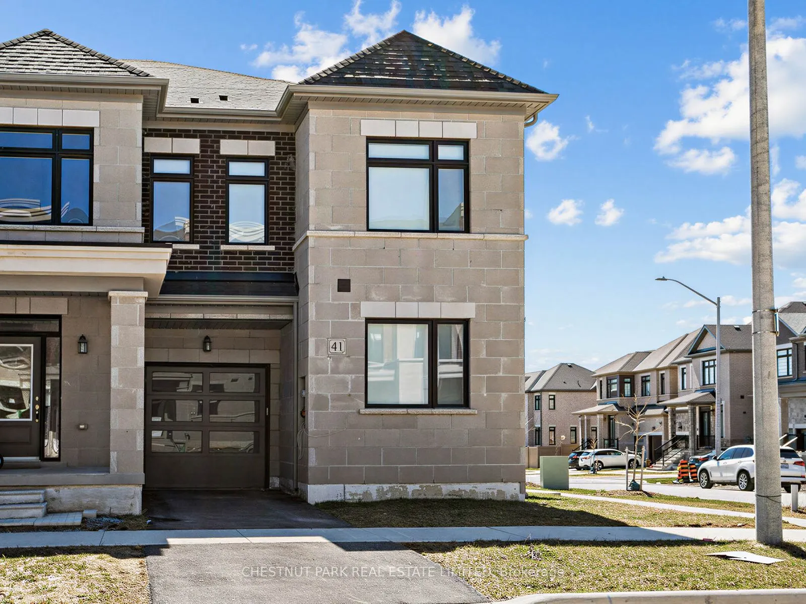 41 Robert Eaton Avenue