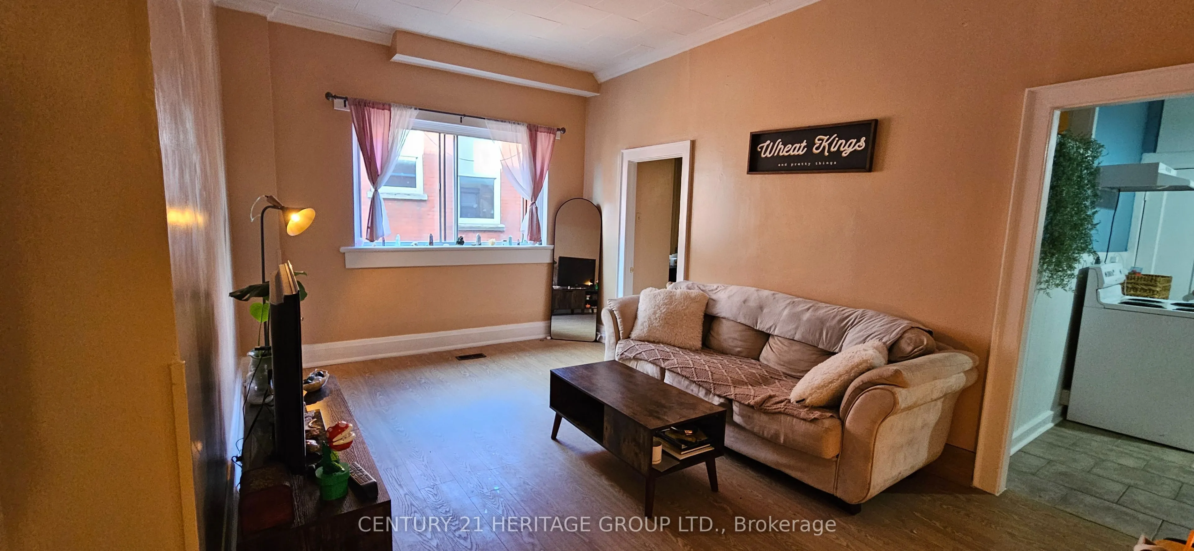 201A Main Street S #4