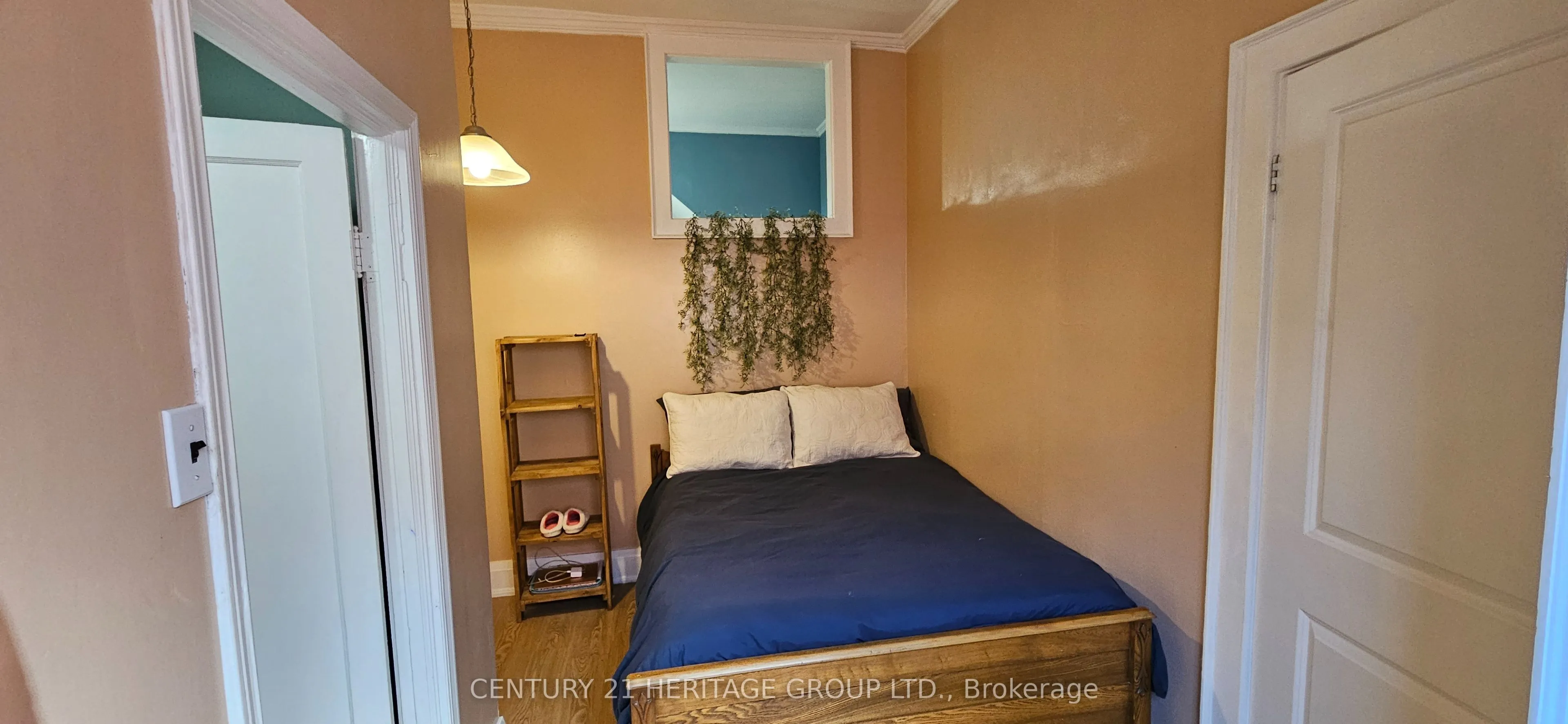201A Main Street S #4