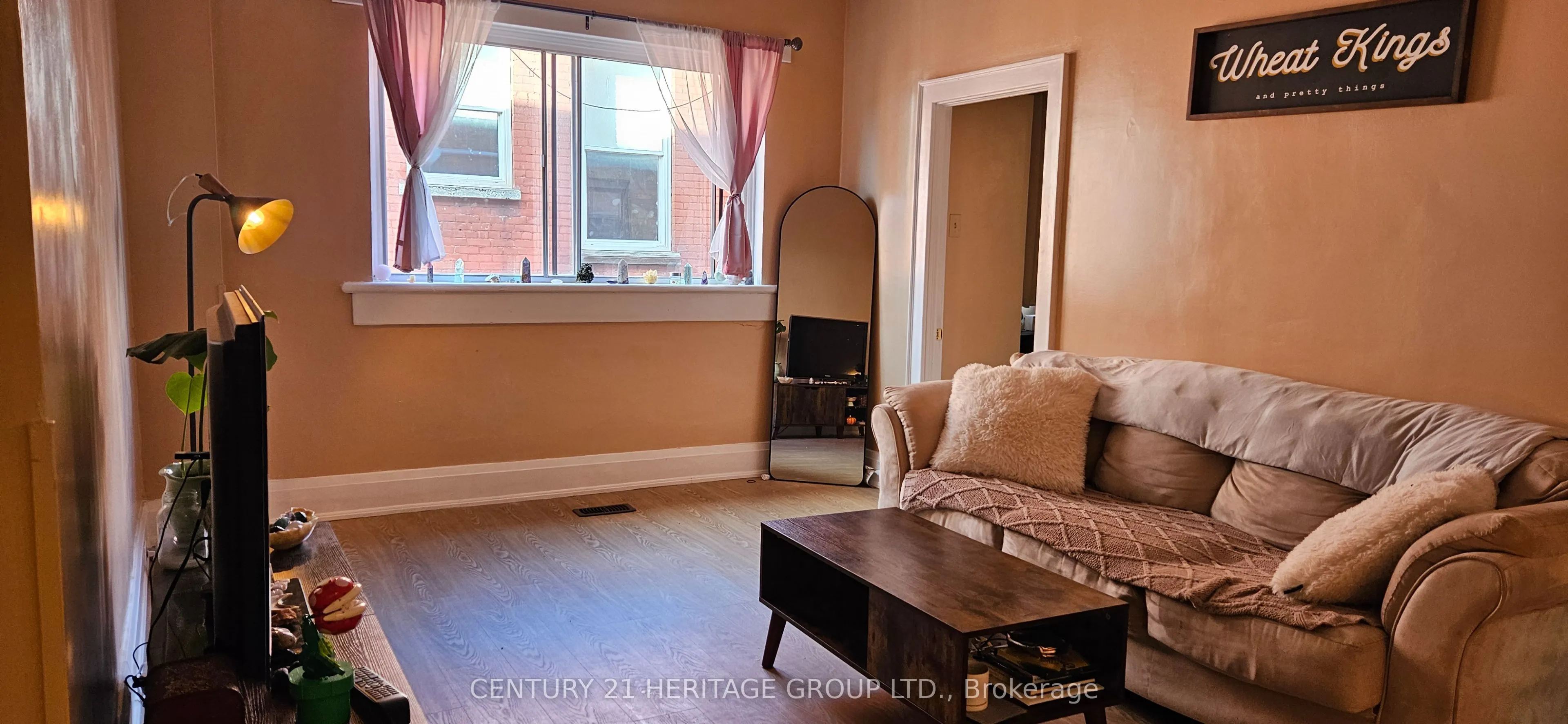 201A Main Street S #4