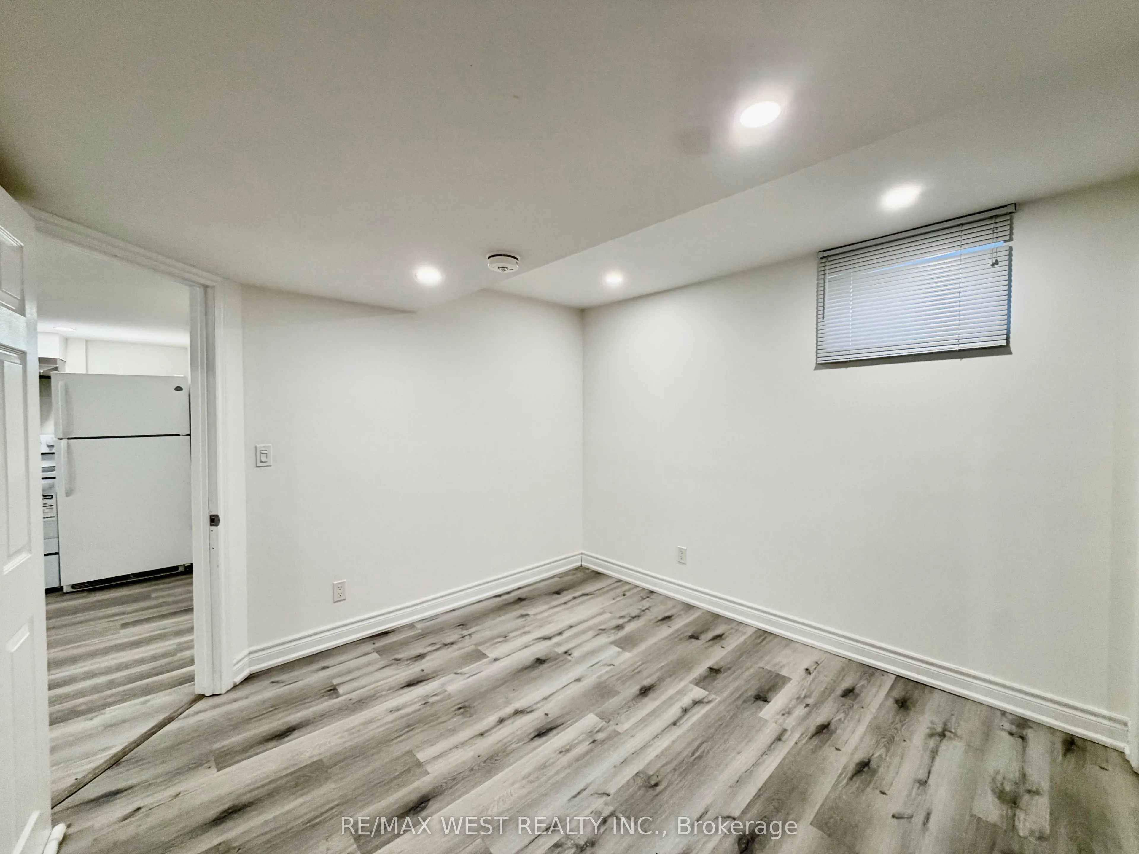 858 Cassie Road #Lower