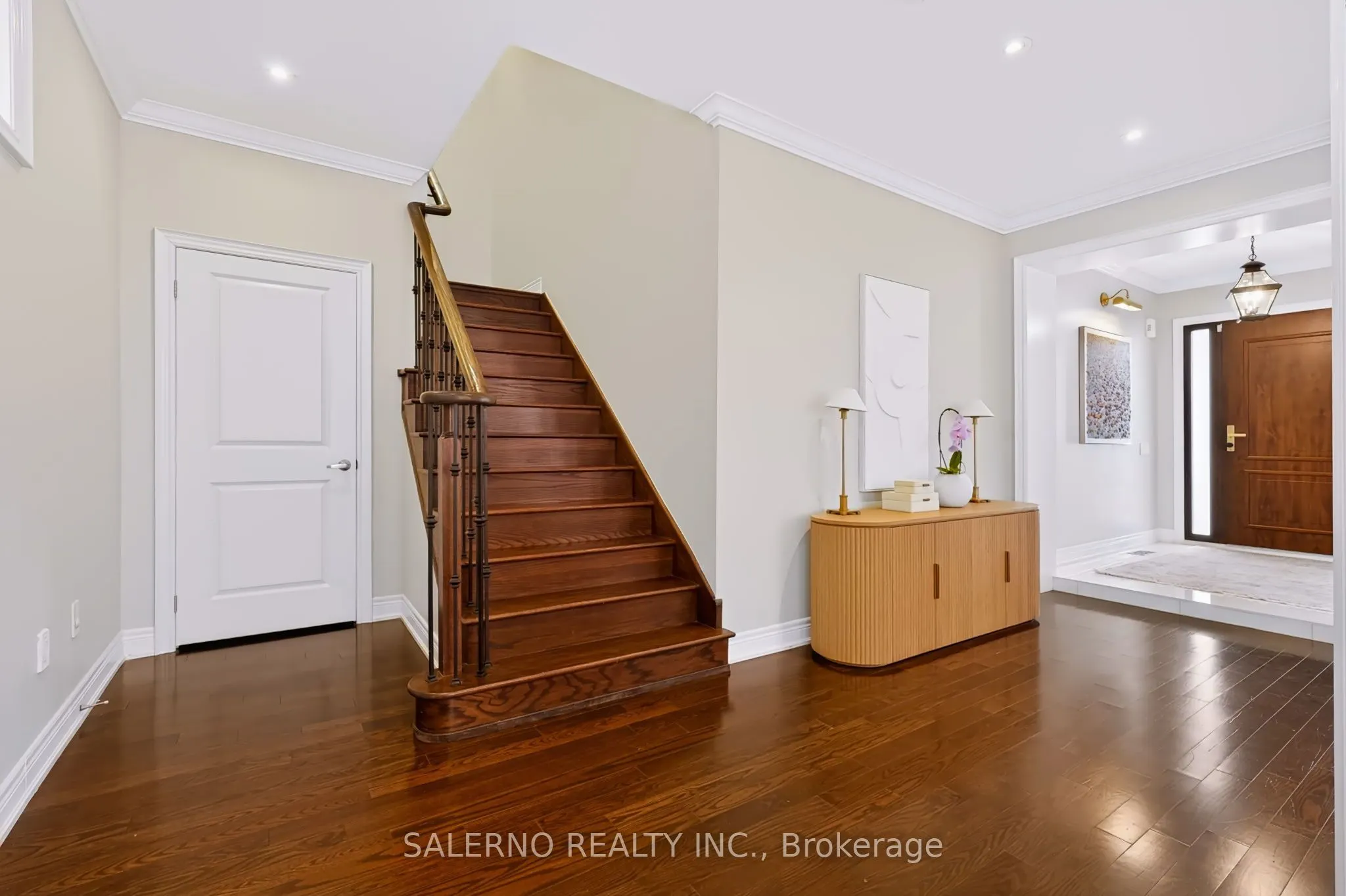 45 Woodgate Pines Drive