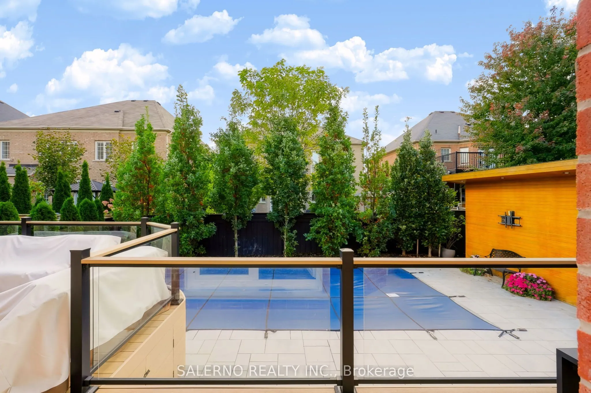 45 Woodgate Pines Drive