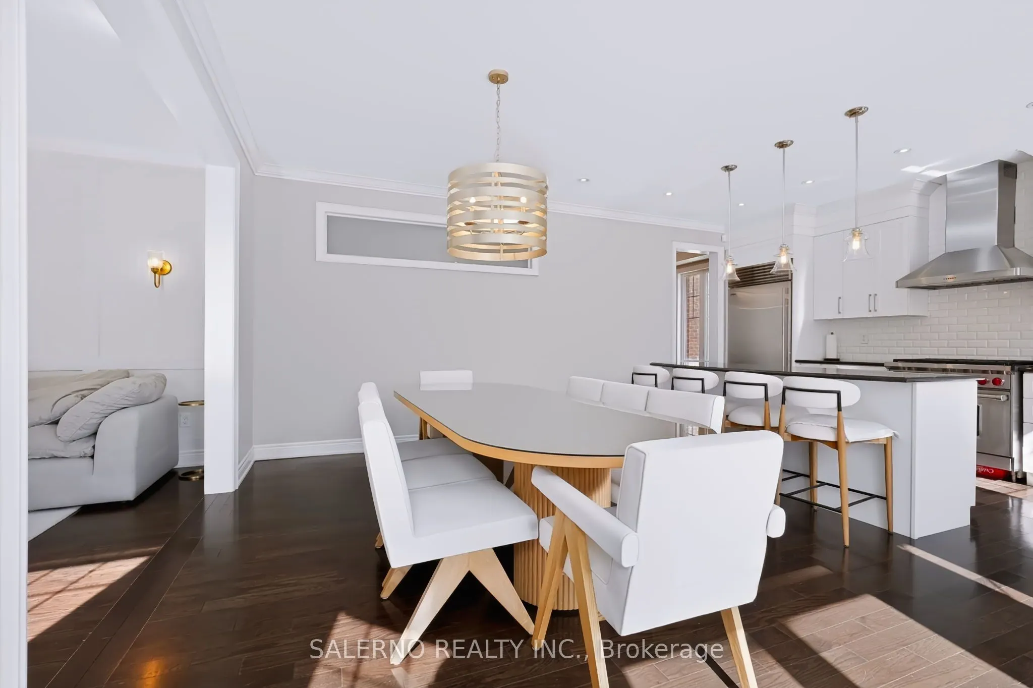 45 Woodgate Pines Drive