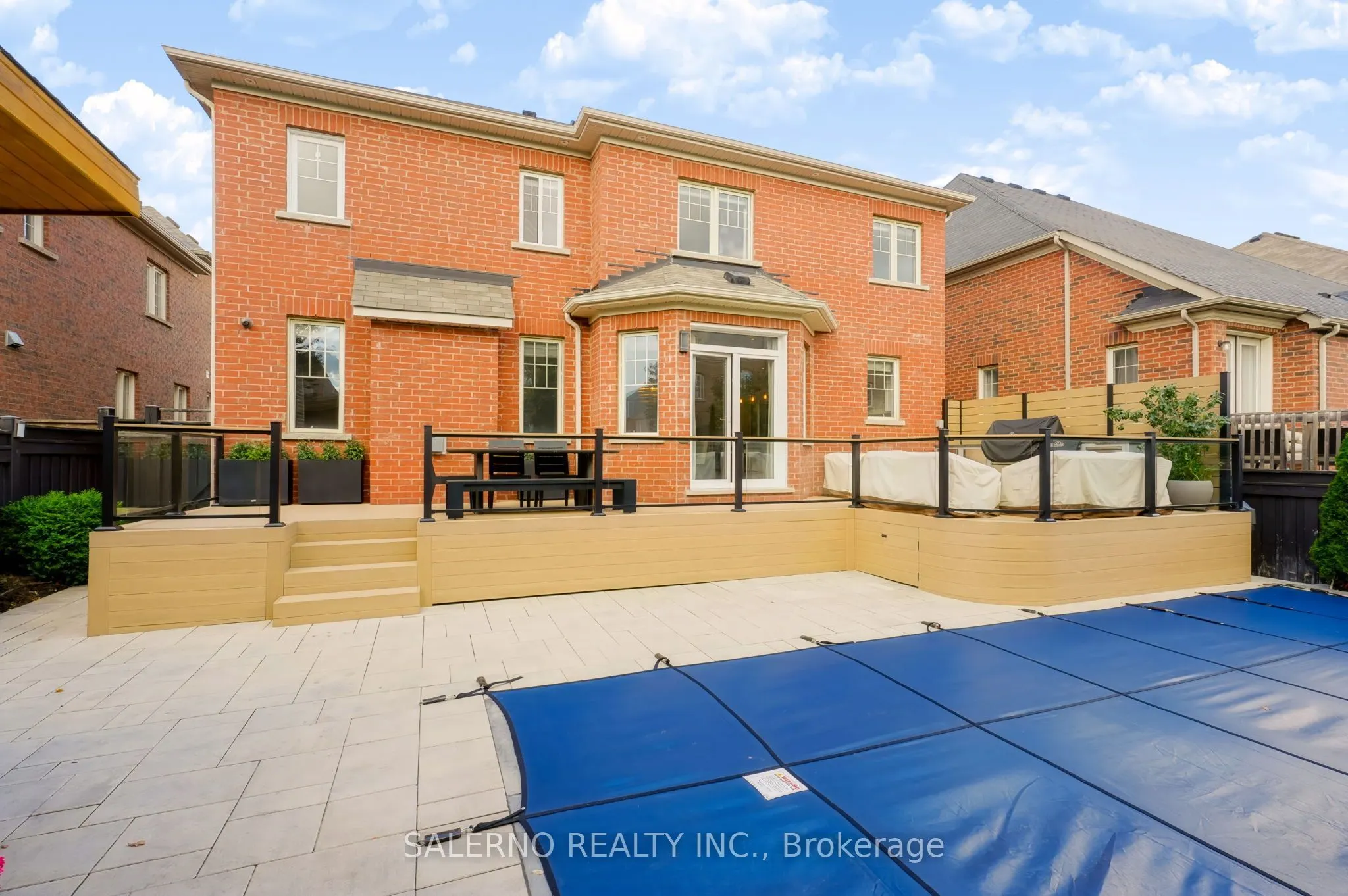 45 Woodgate Pines Drive