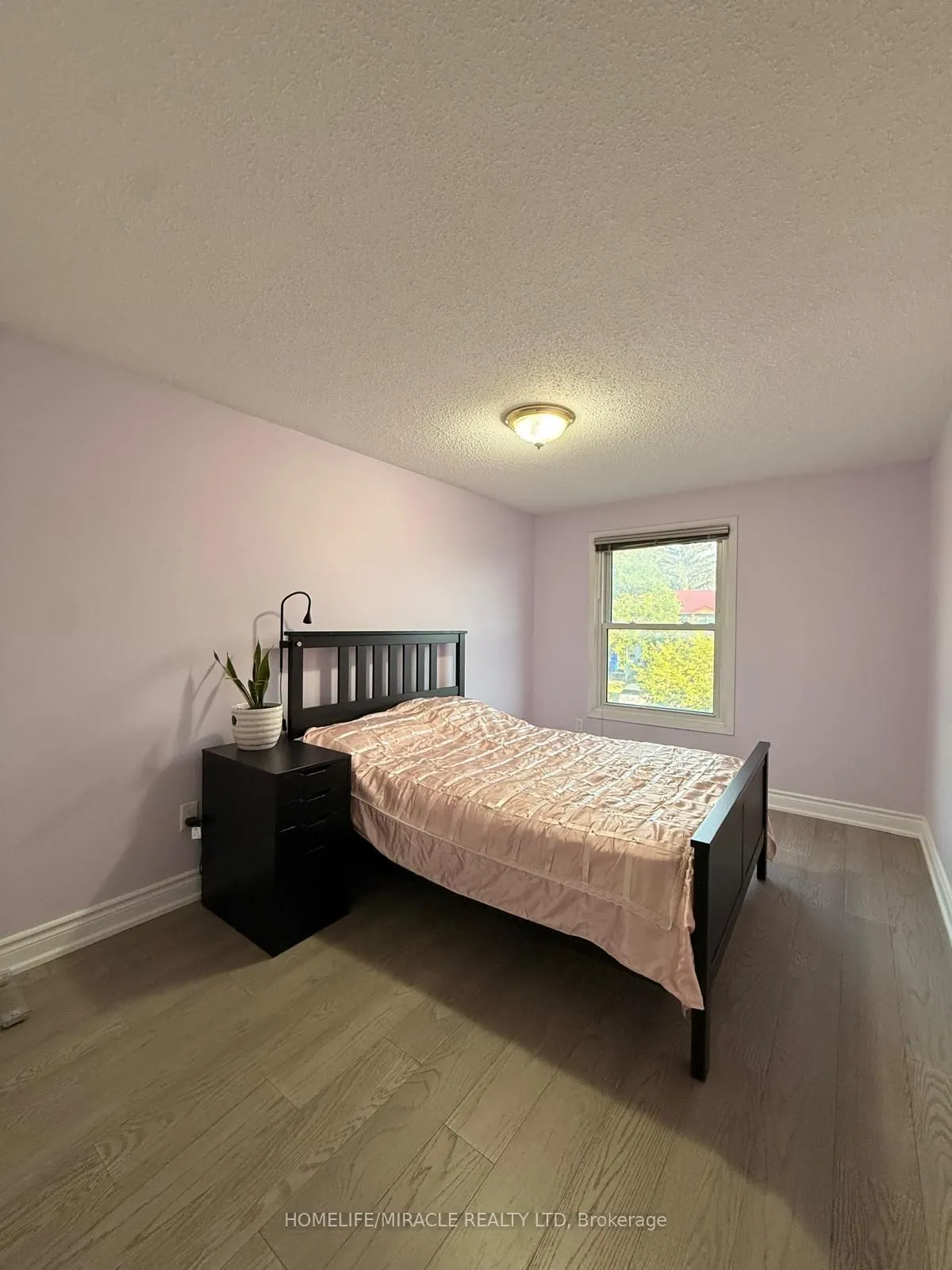 163 Mabley Crescent