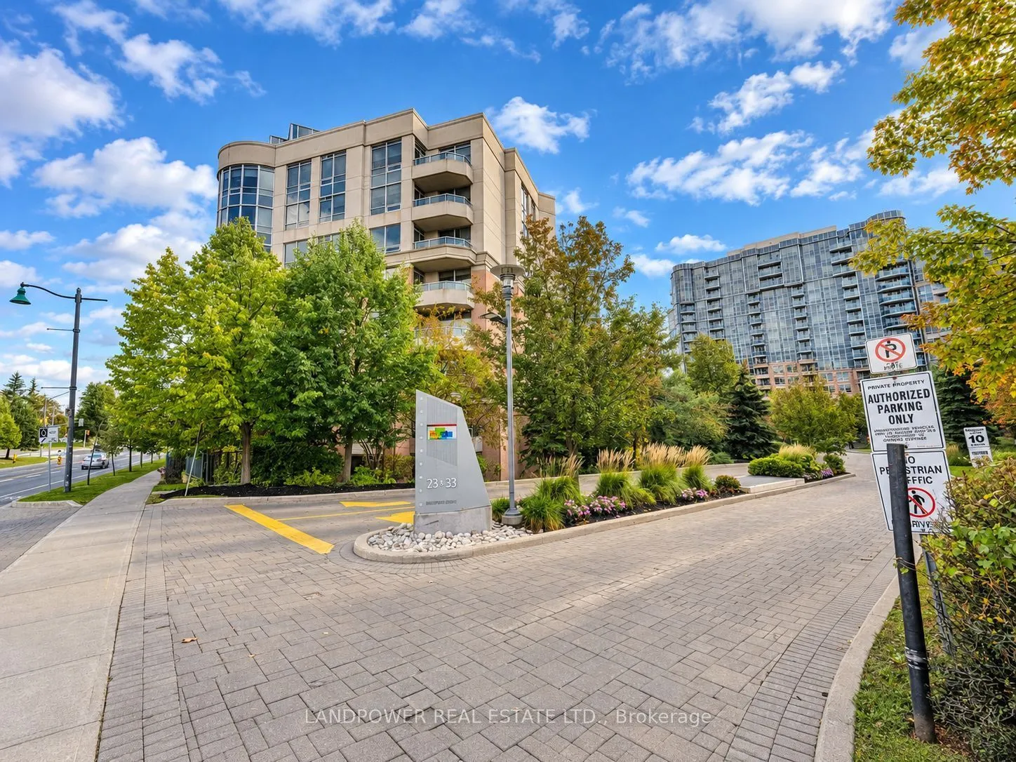 23 Cox Boulevard #270