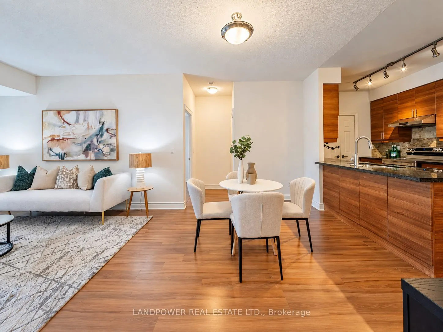 23 Cox Boulevard #270
