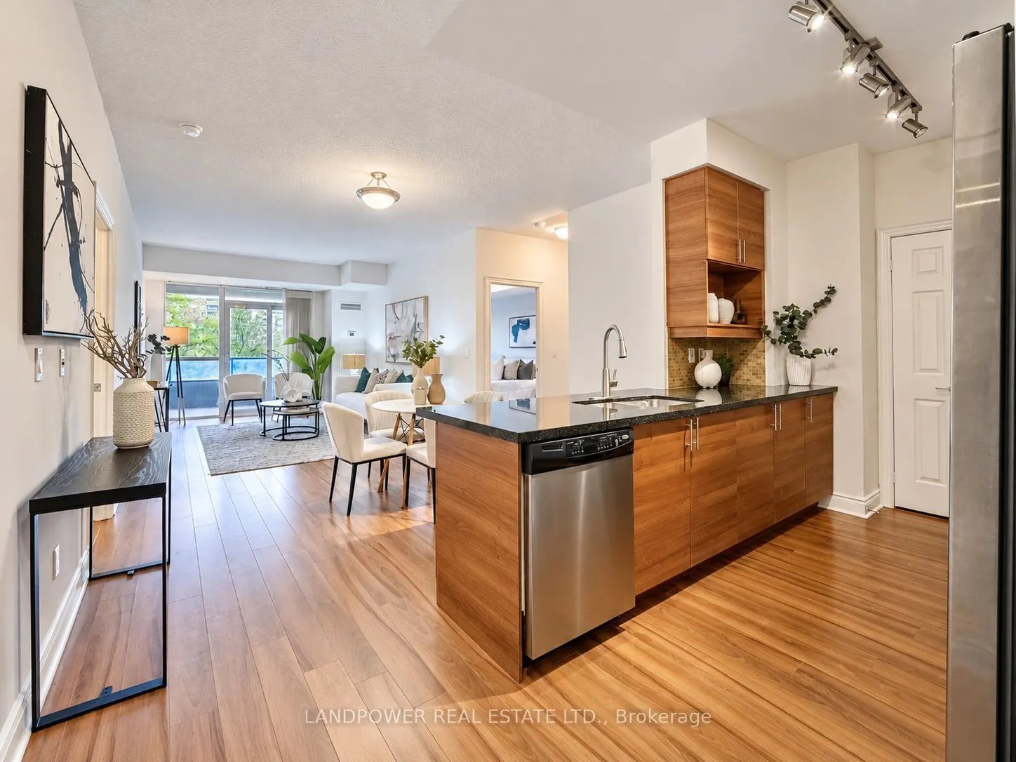 23 Cox Boulevard #270