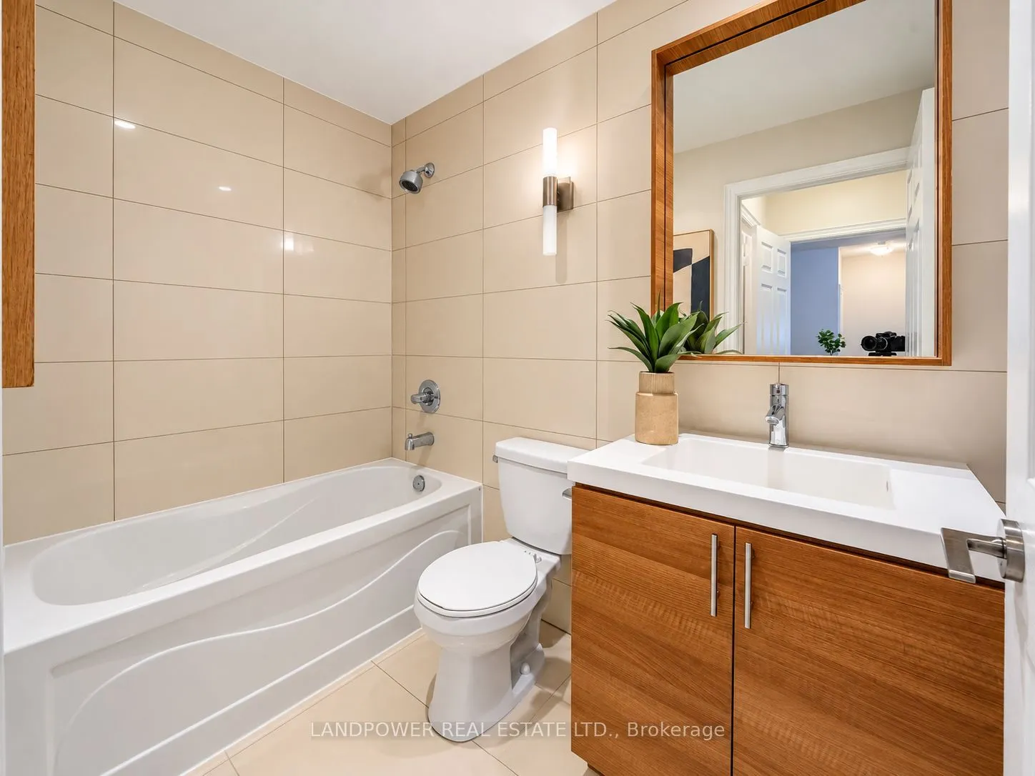 23 Cox Boulevard #270