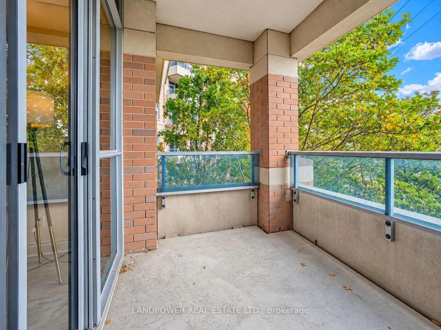 23 Cox Boulevard #270